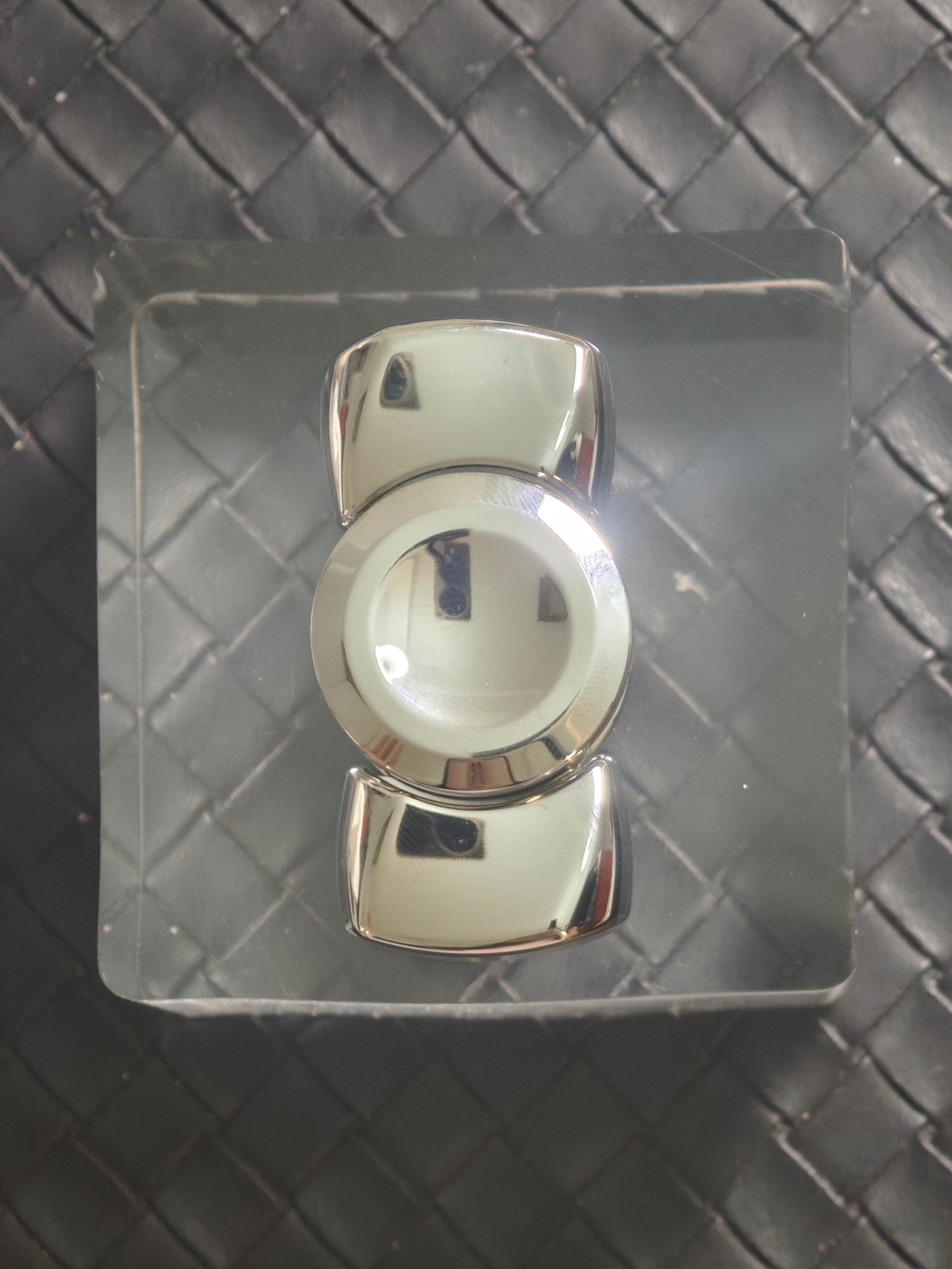Zhen Stainless Steel