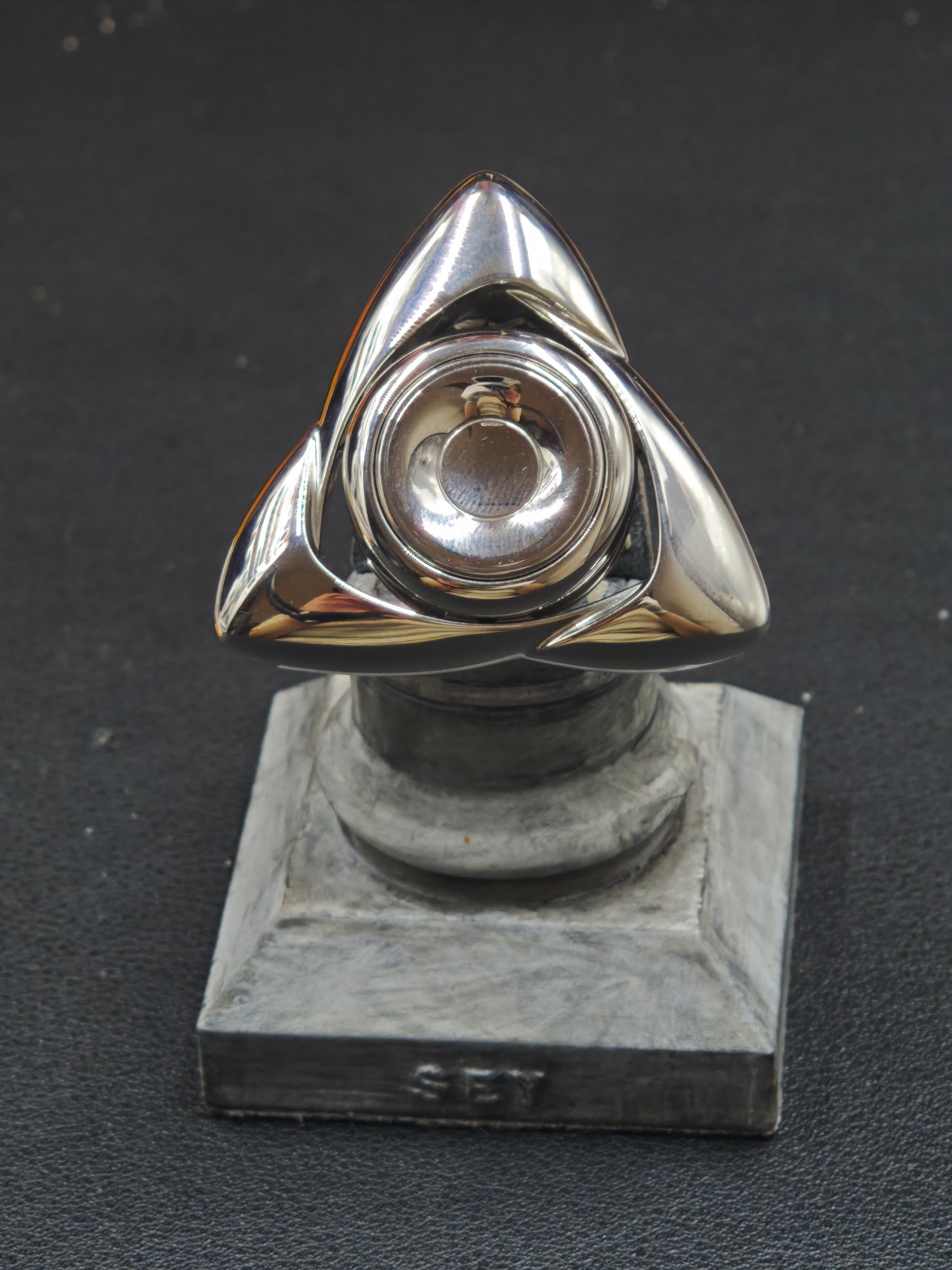 Wind Stainless Steel