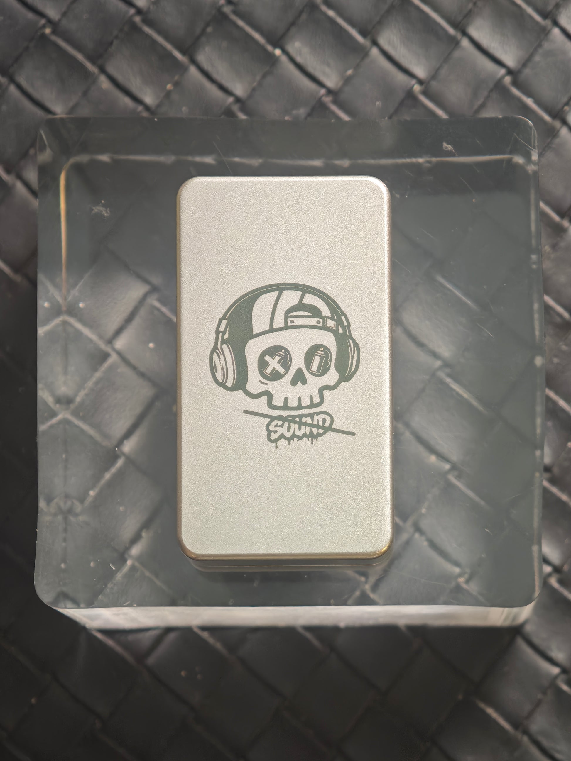 Mute Stainless Steel