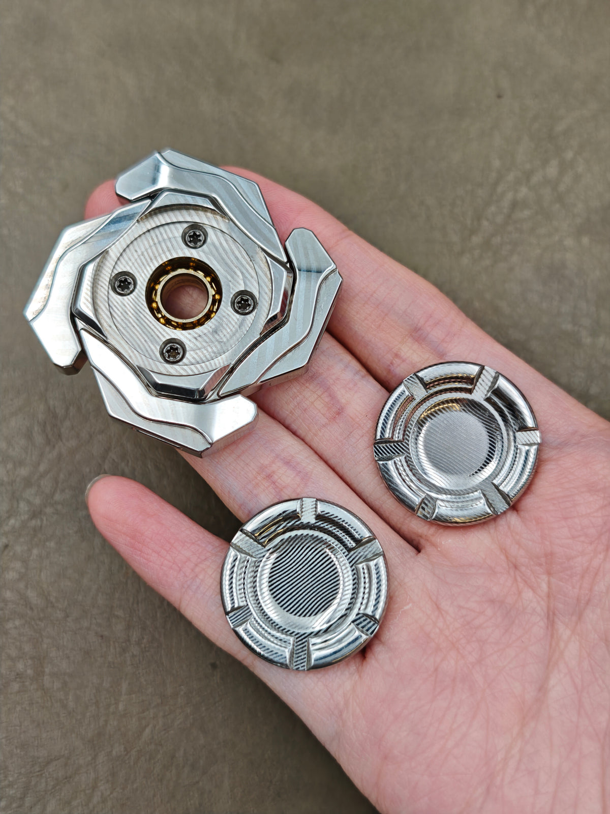 Haze Shell Opening Damasteel
