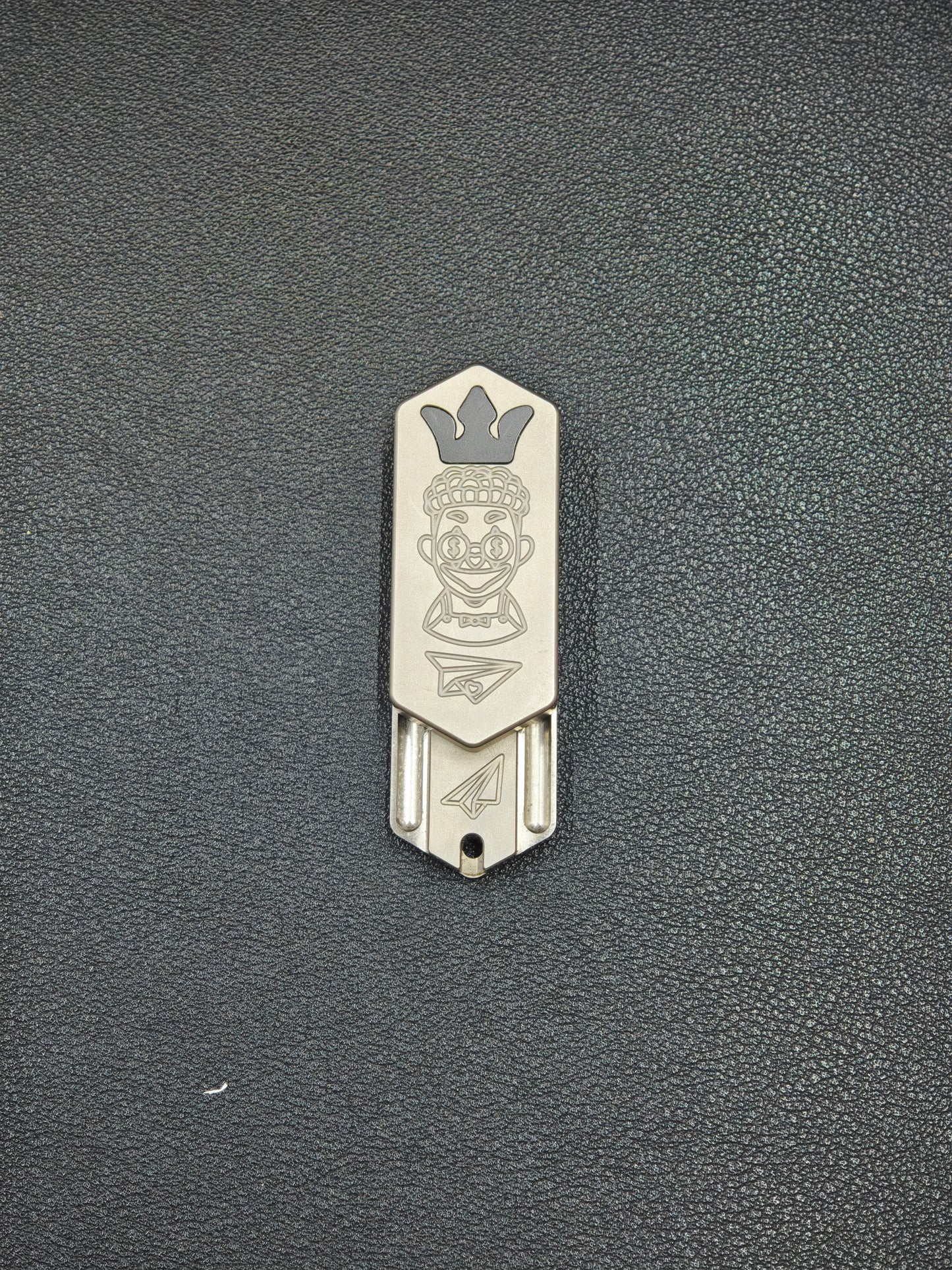 Plane Titanium