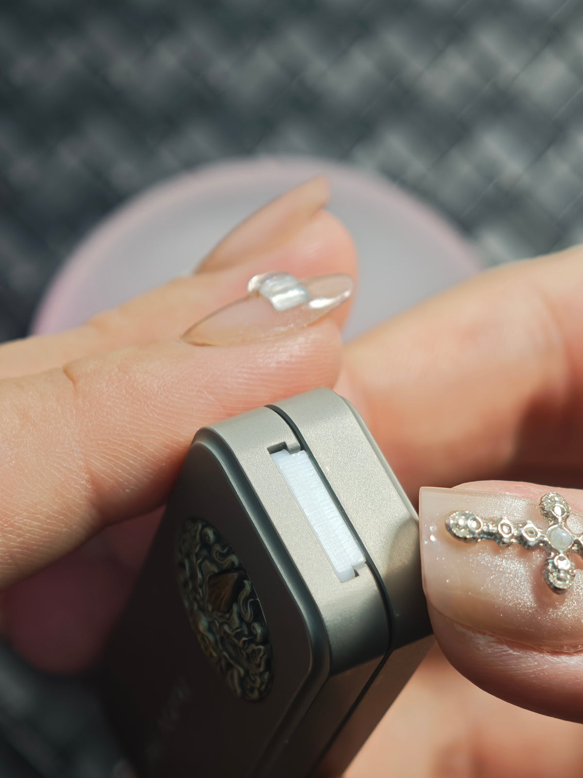 Sugar Cube Titanium