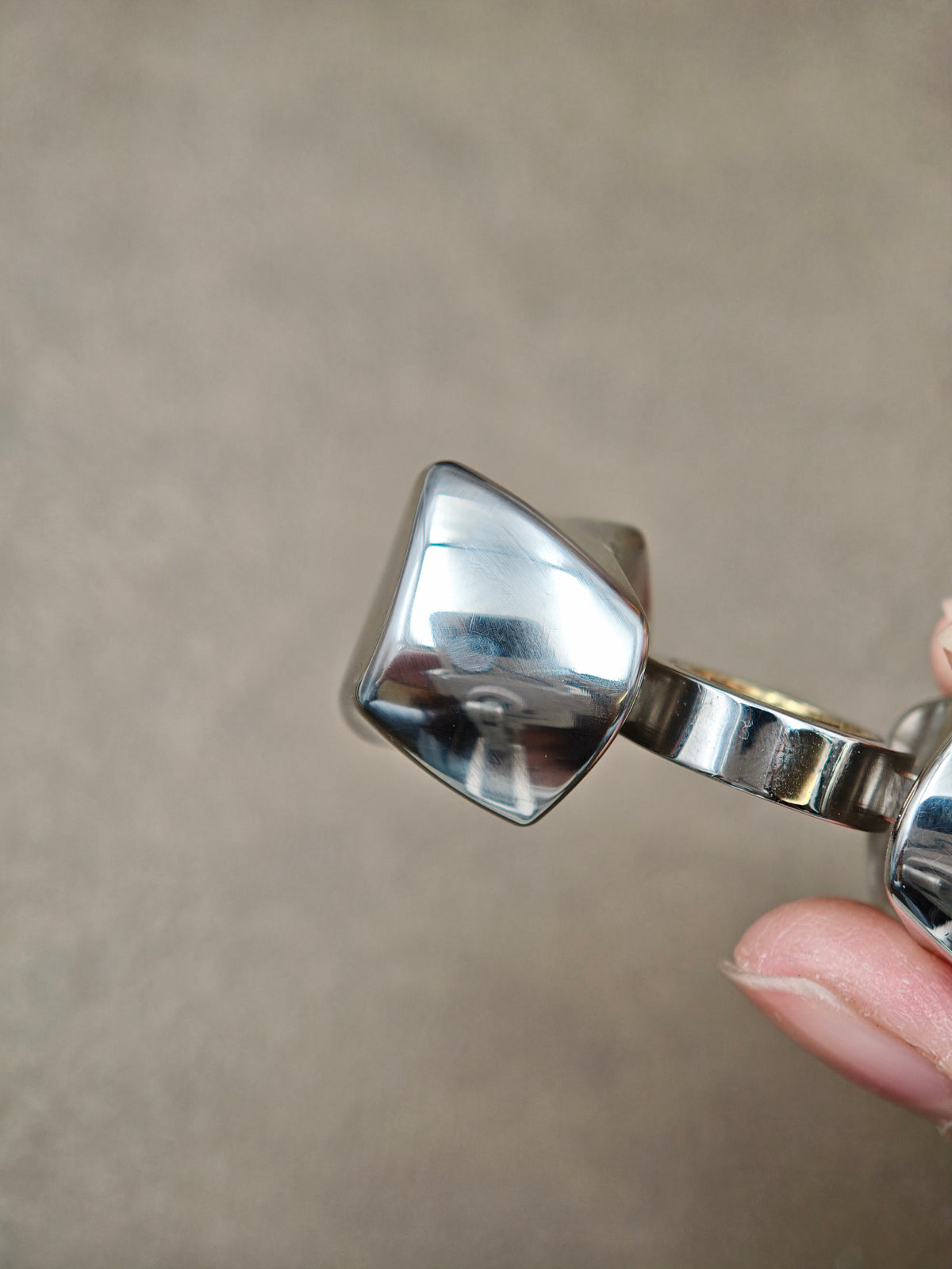 Zhen Stainless Steel Polished
