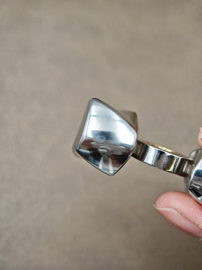 Zhen Stainless Steel Polished