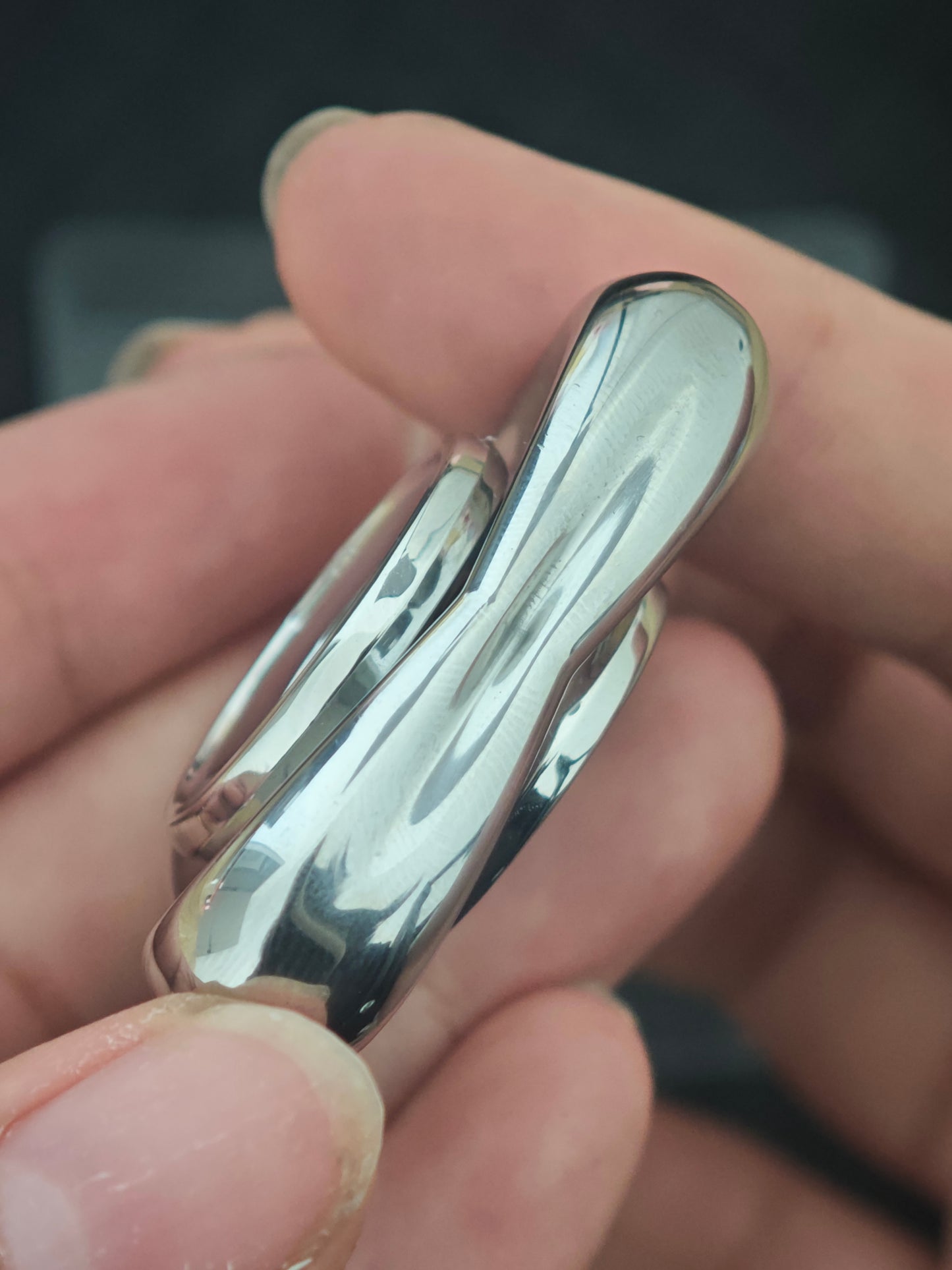 Crossing Stainless Steel Polished