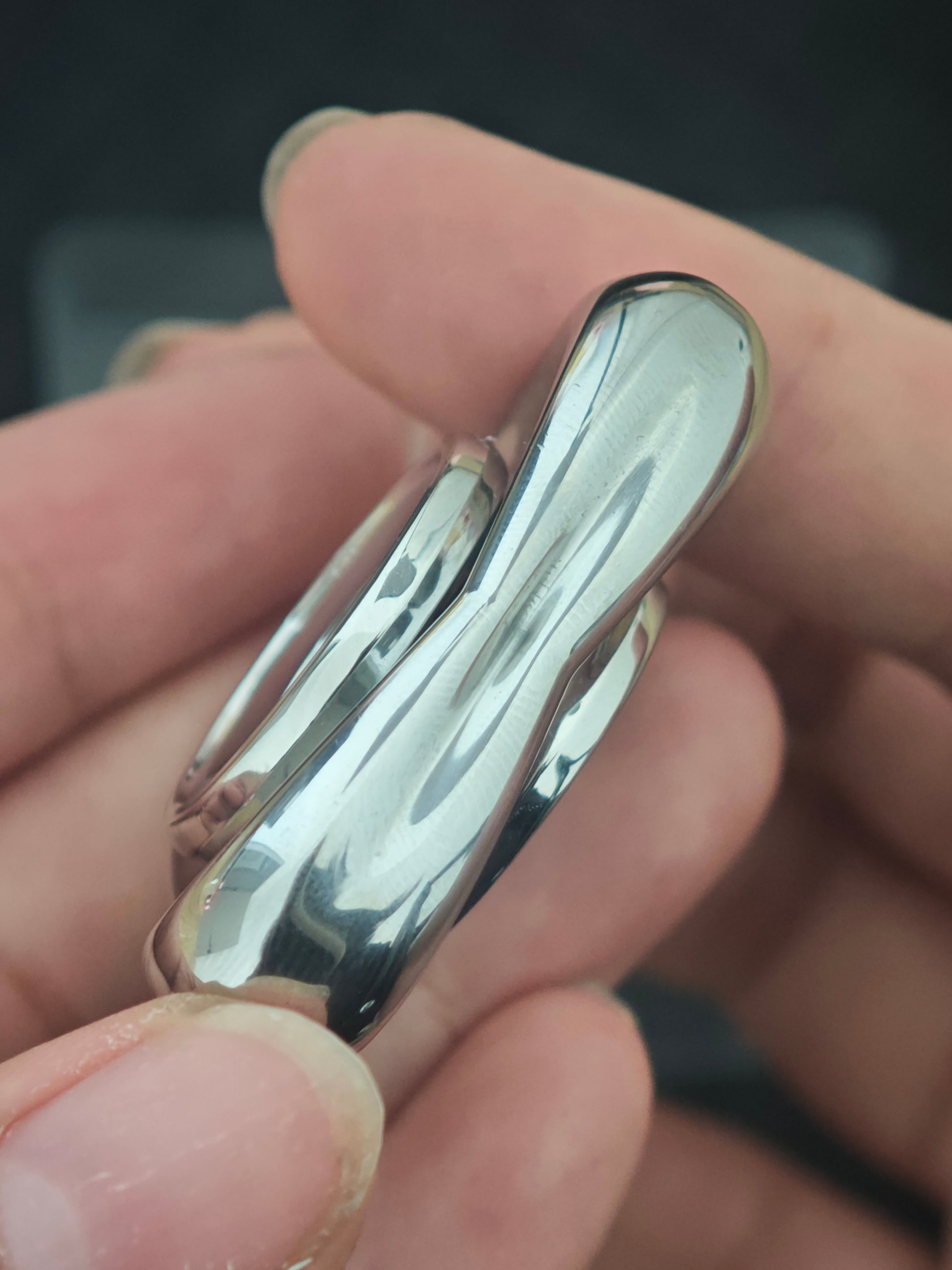Crossing Stainless Steel Polished