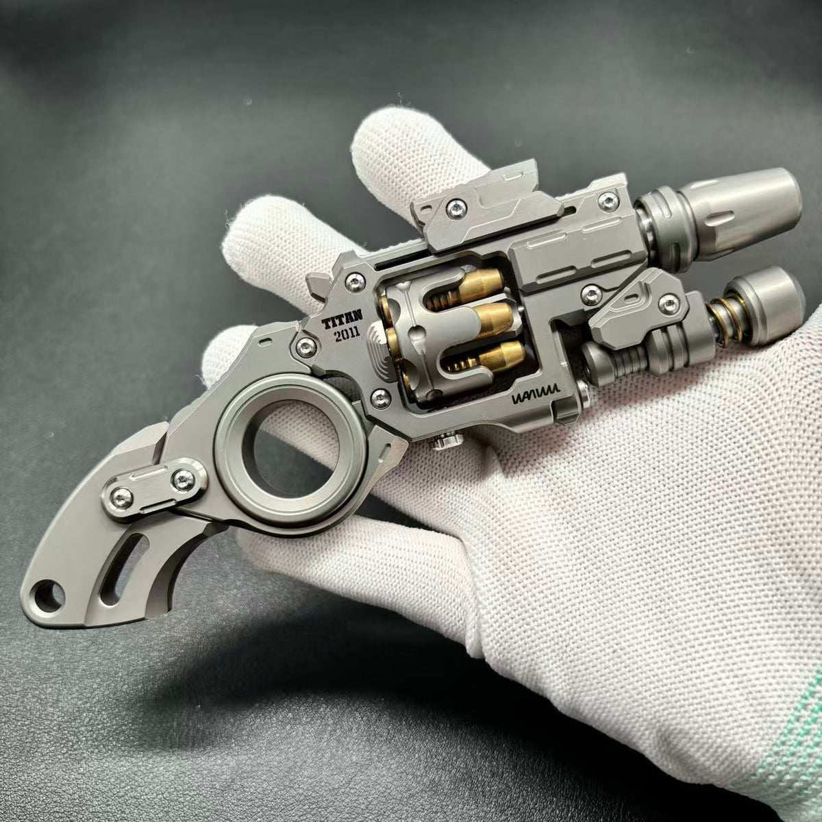 EDCELL Breaker Titanium