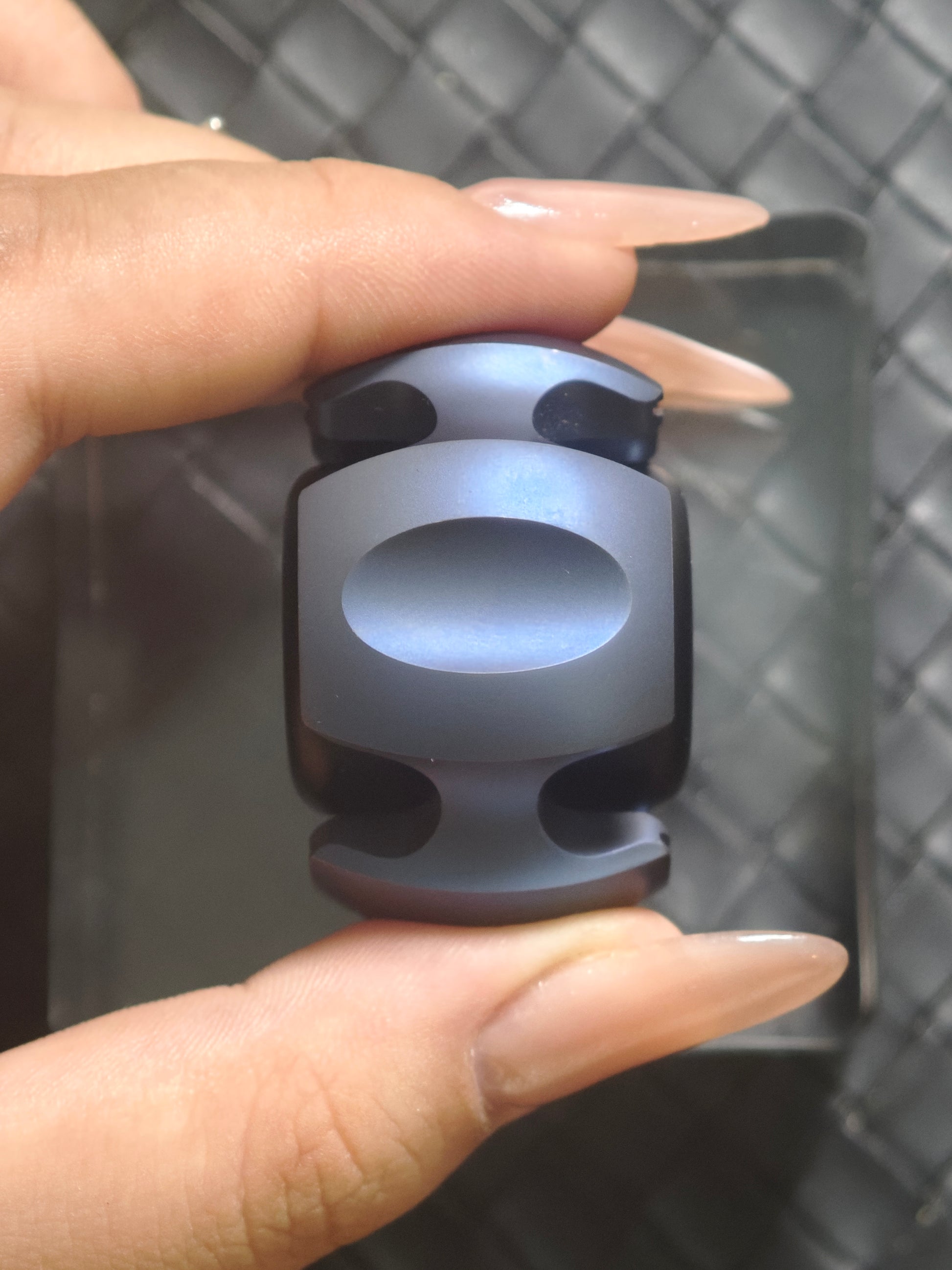Noiz Titanium
