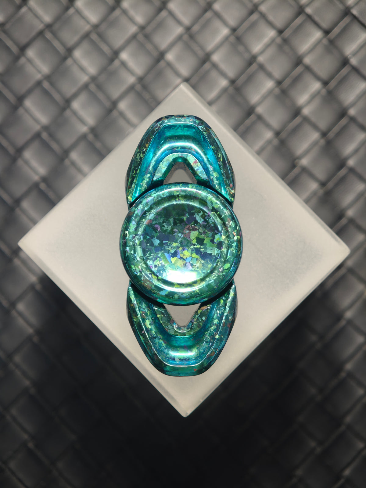 Pan Yixian Crystallized Titanium