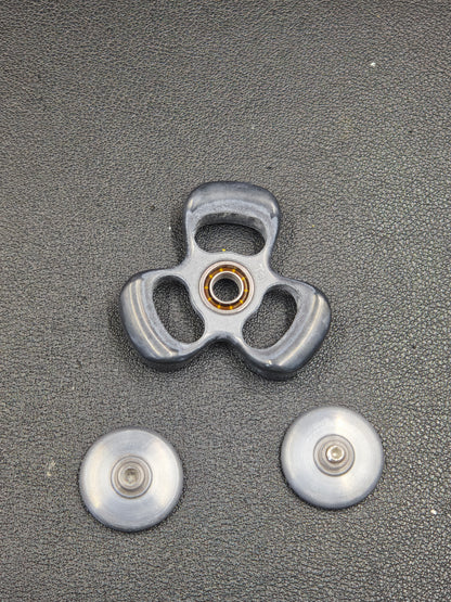 Three-Leaf Horizon Tantalum