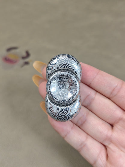 Two-Leaf Cell Damasteel