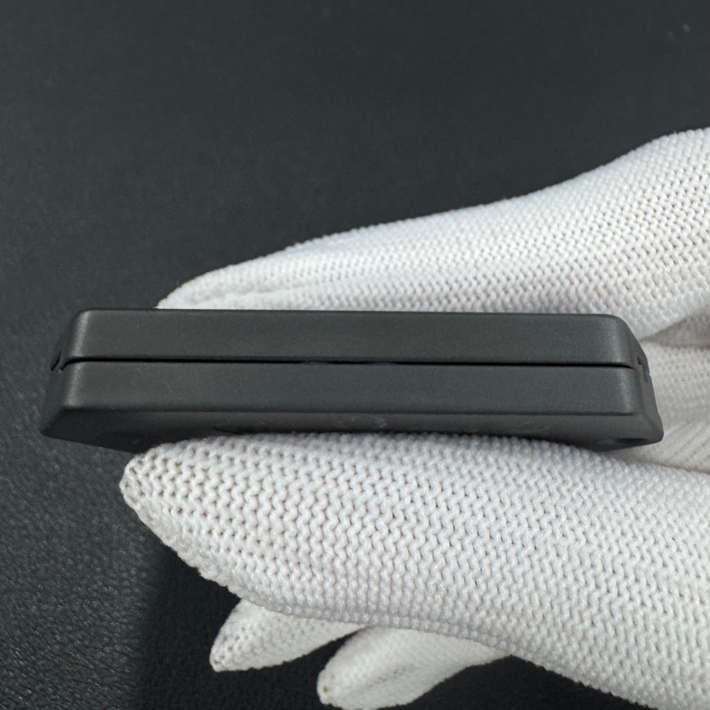 Plane Zirconium Zircuti