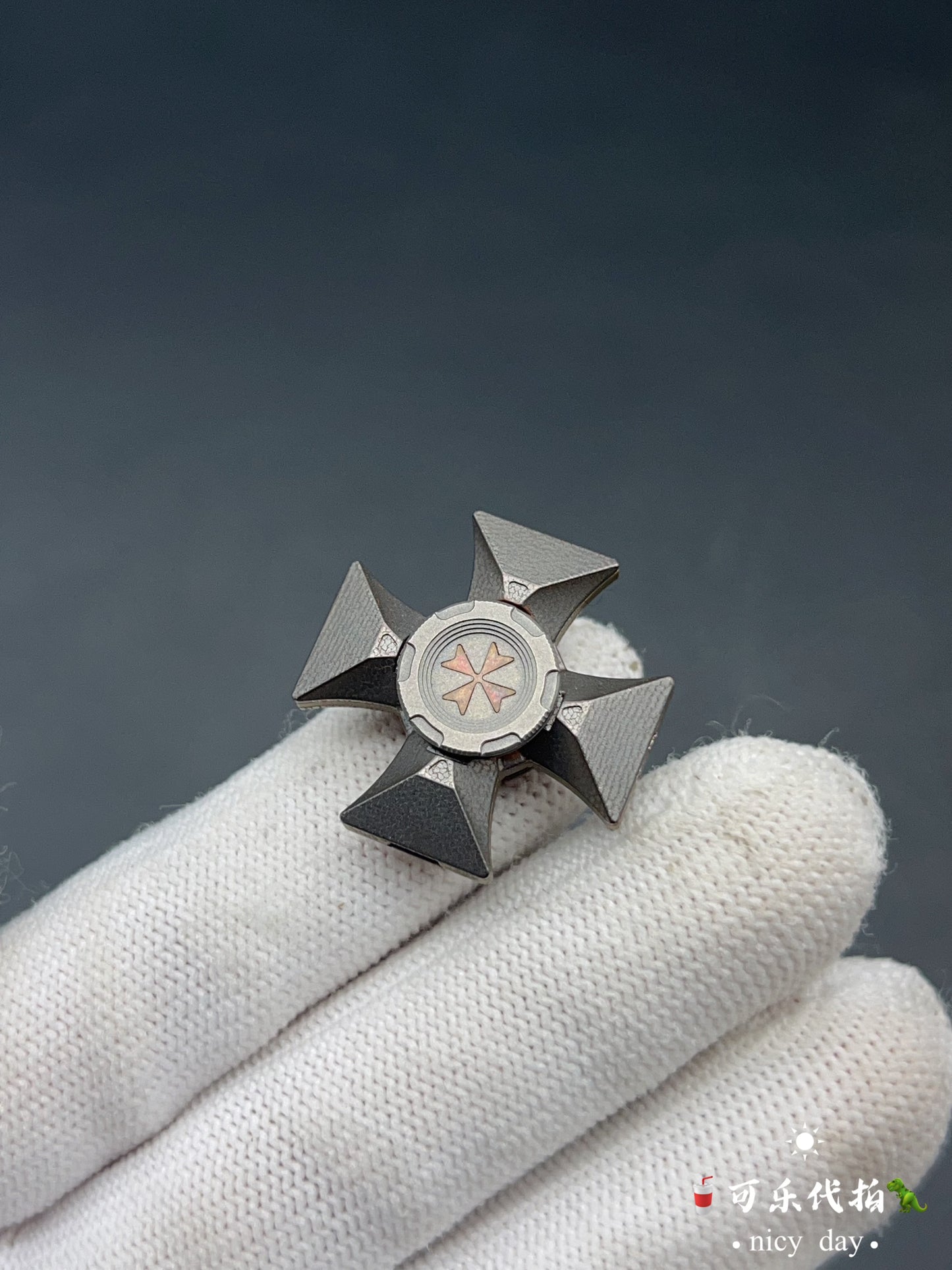 Malta Cross Superconductor