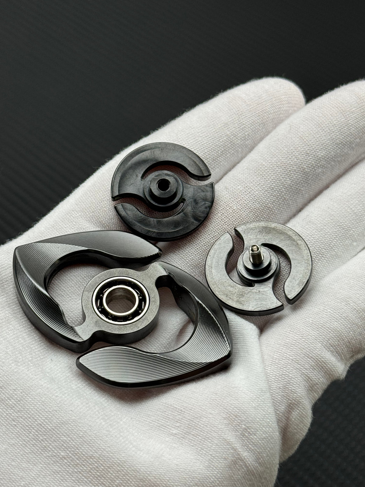Baby Dolphin Zirconium