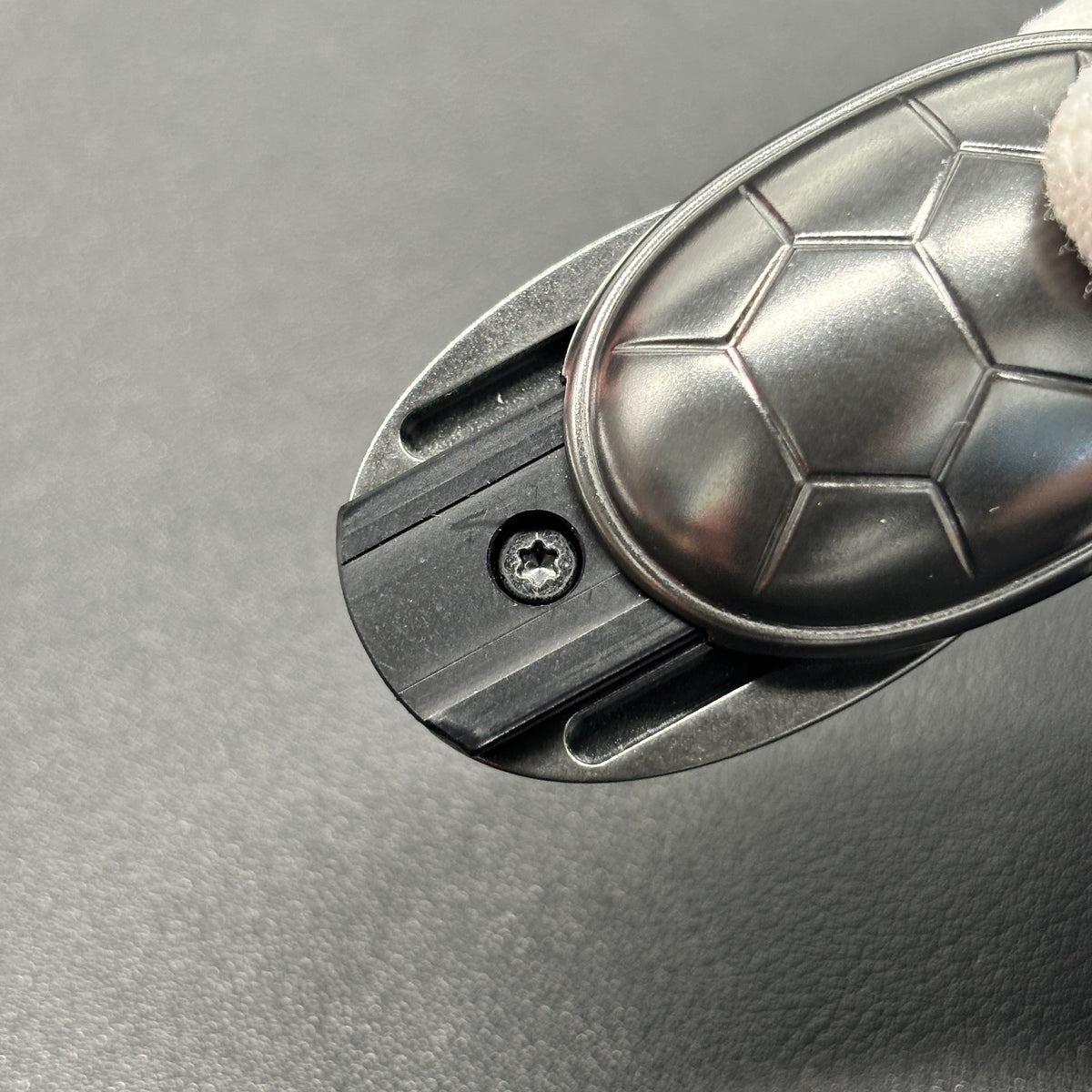 Jingle Beetle Zirconium Color-Anodized