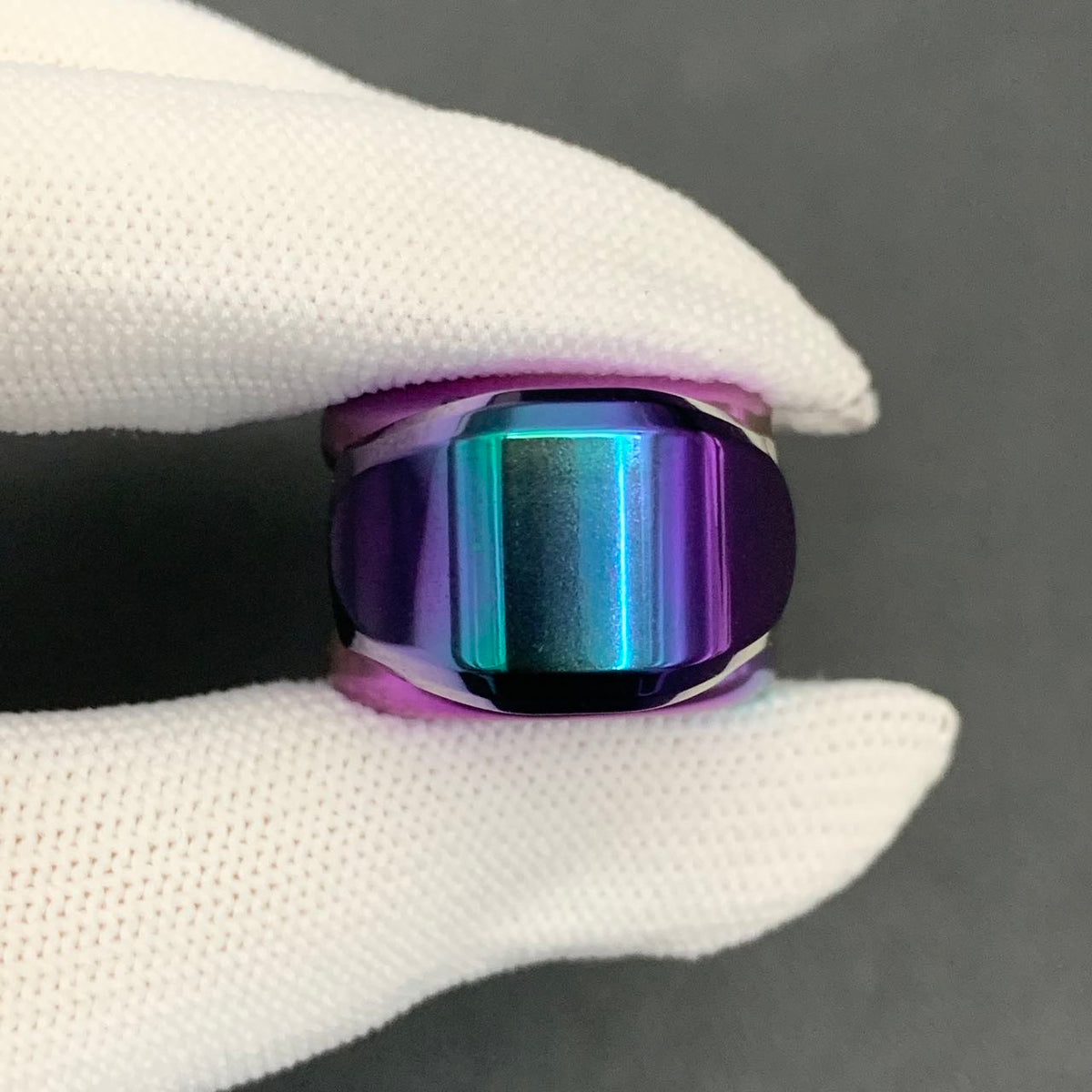 Pan Yixian Tungsten Color-Anodized