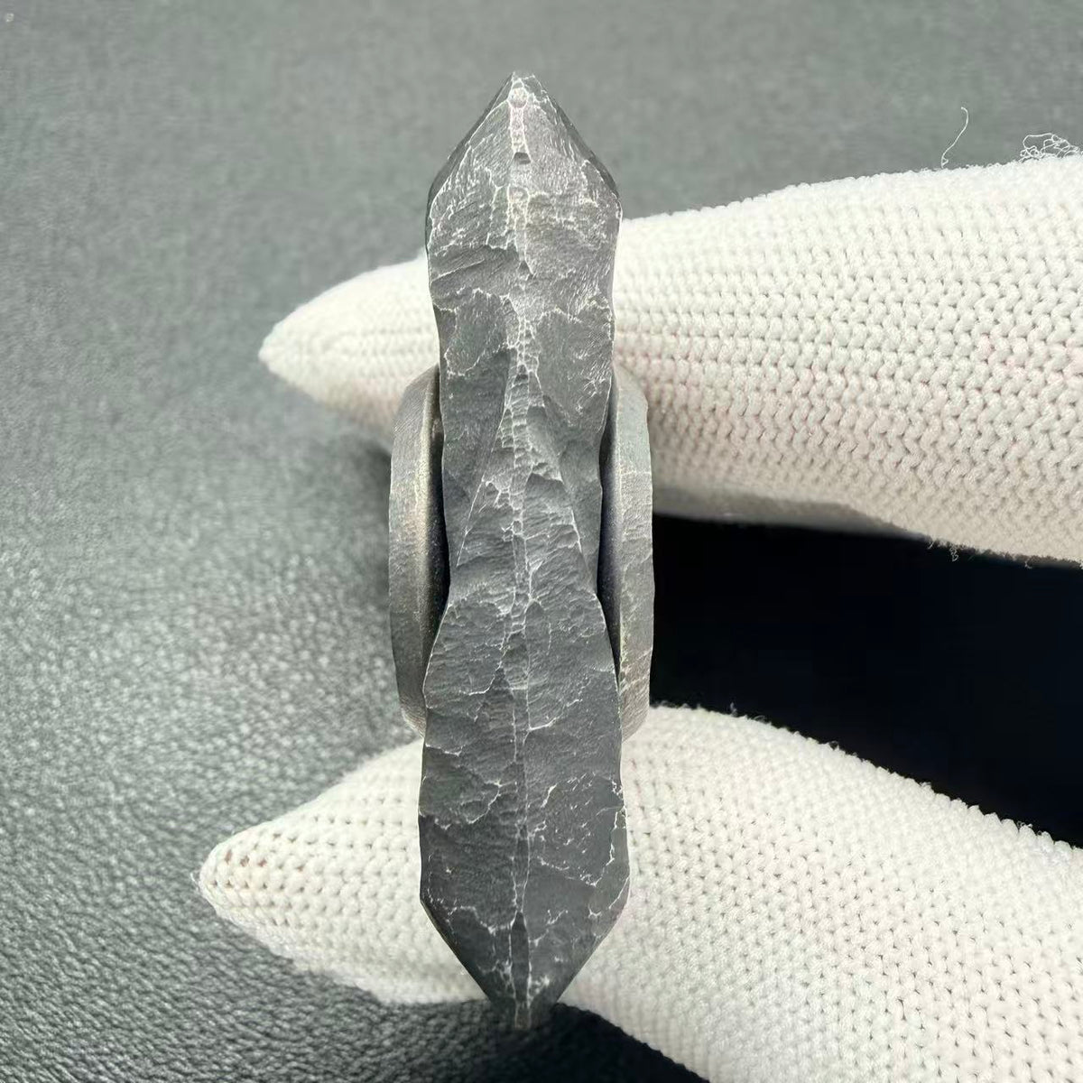 Ling Guang Tungsten Stone Textured
