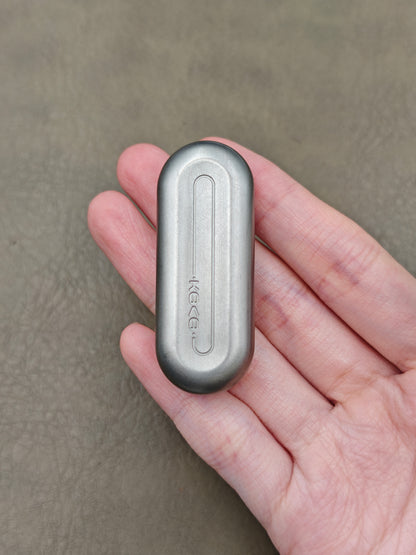 Floating Cloud Titanium