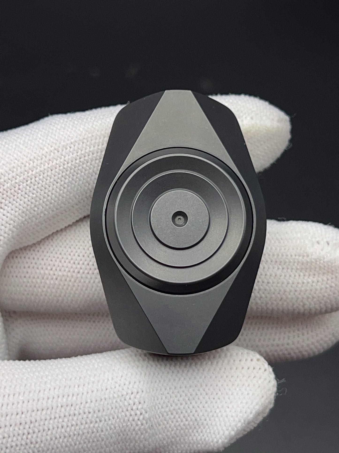 Gravel Zirconium
