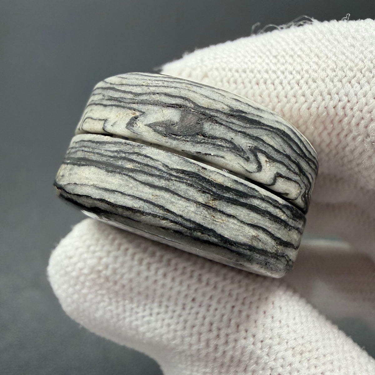 F2 Carbon Damascus Color-Anodized Resin-Sealed Limited Edition