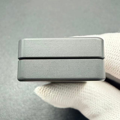 Mute Zirconium