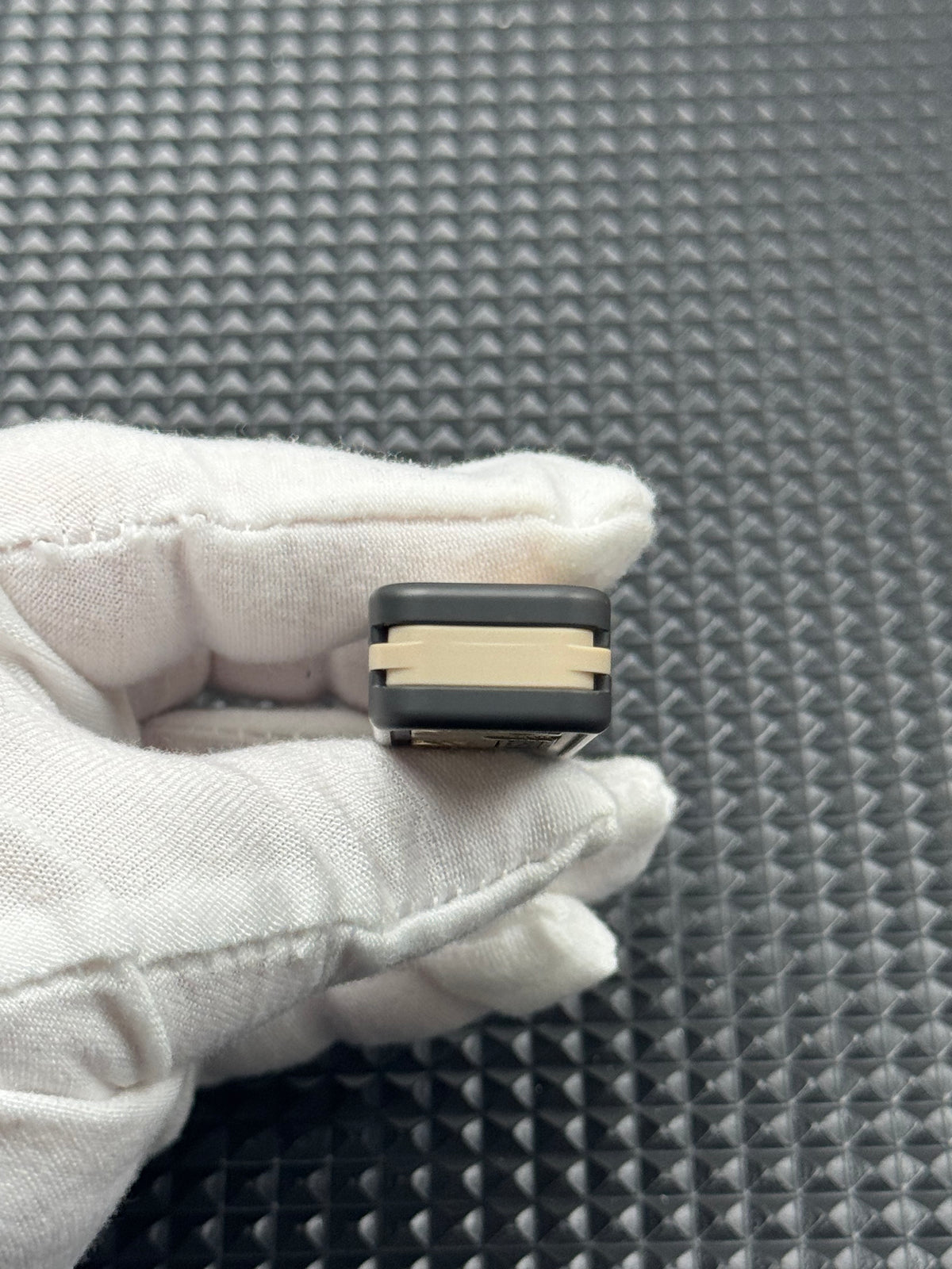 Snake Zirconium