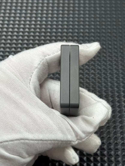 Mute Zirconium