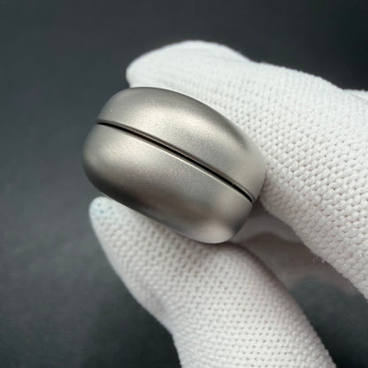 Floating Cloud Titanium
