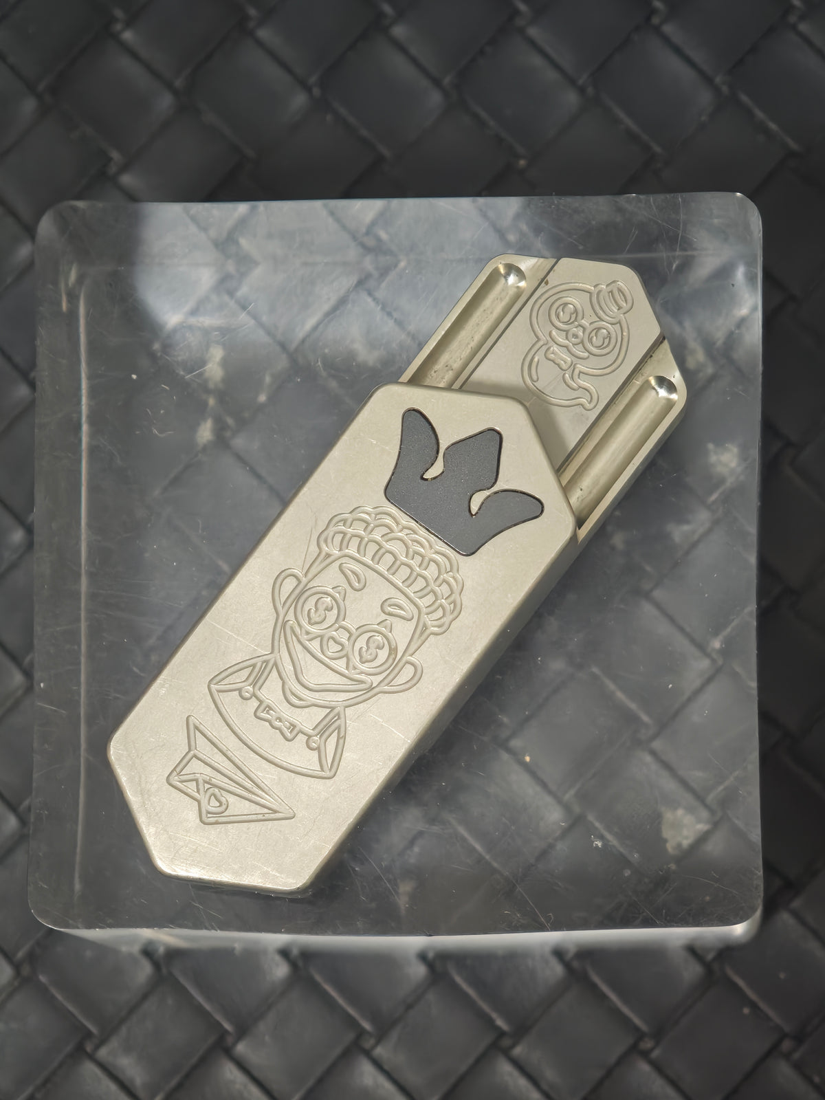 Plane Titanium