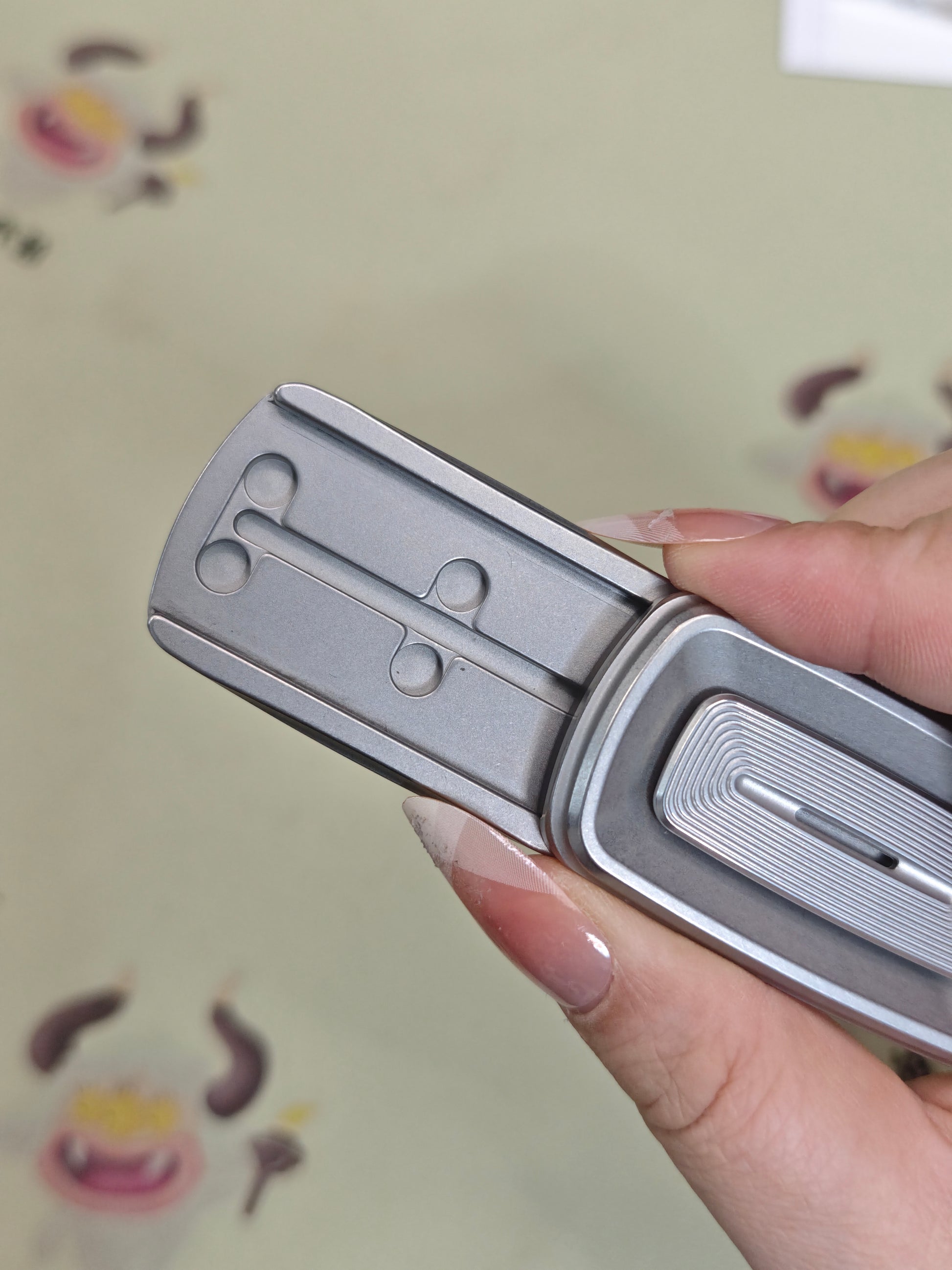 Wormhole Stainless Steel