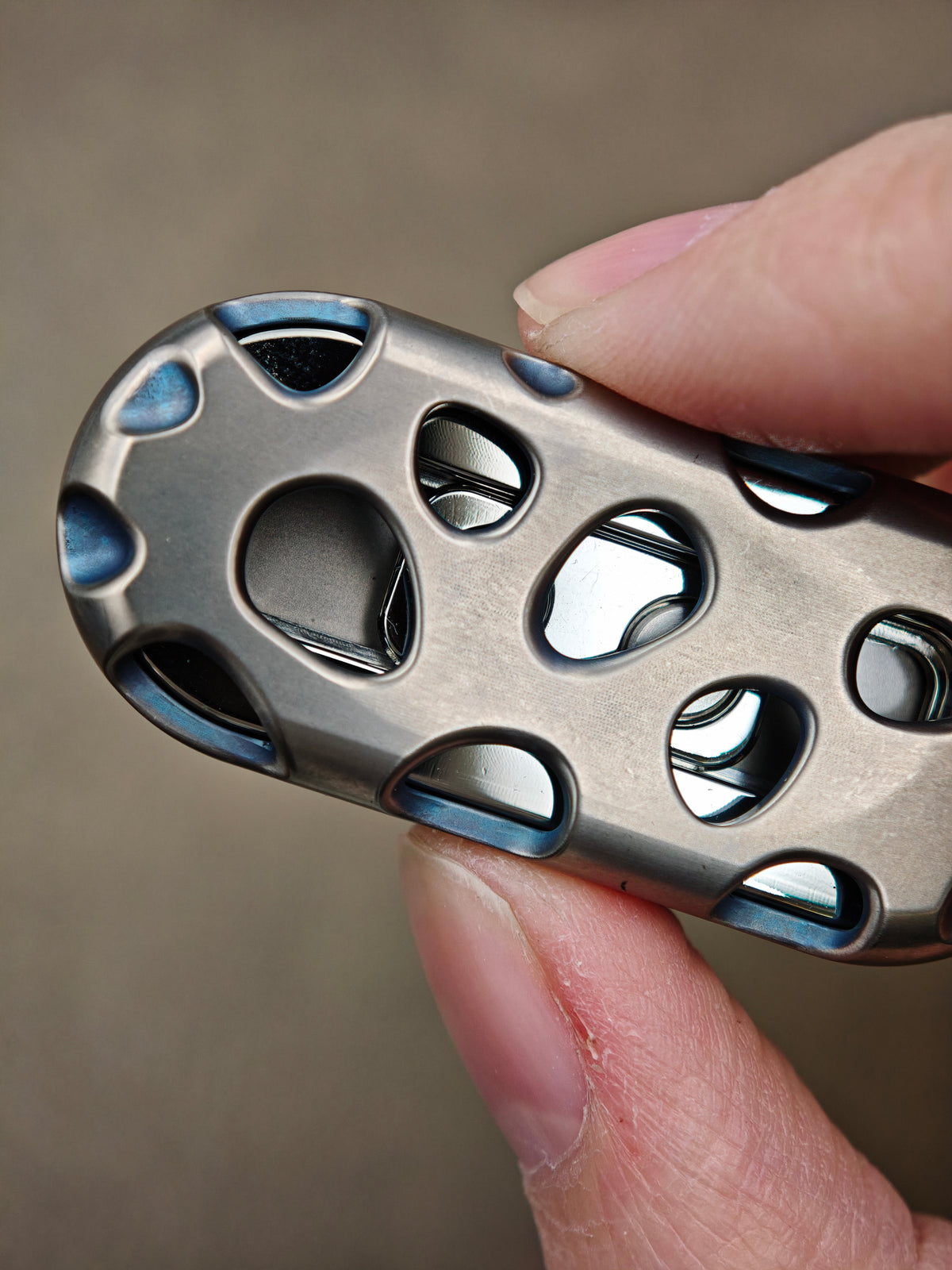 Top B Titanium