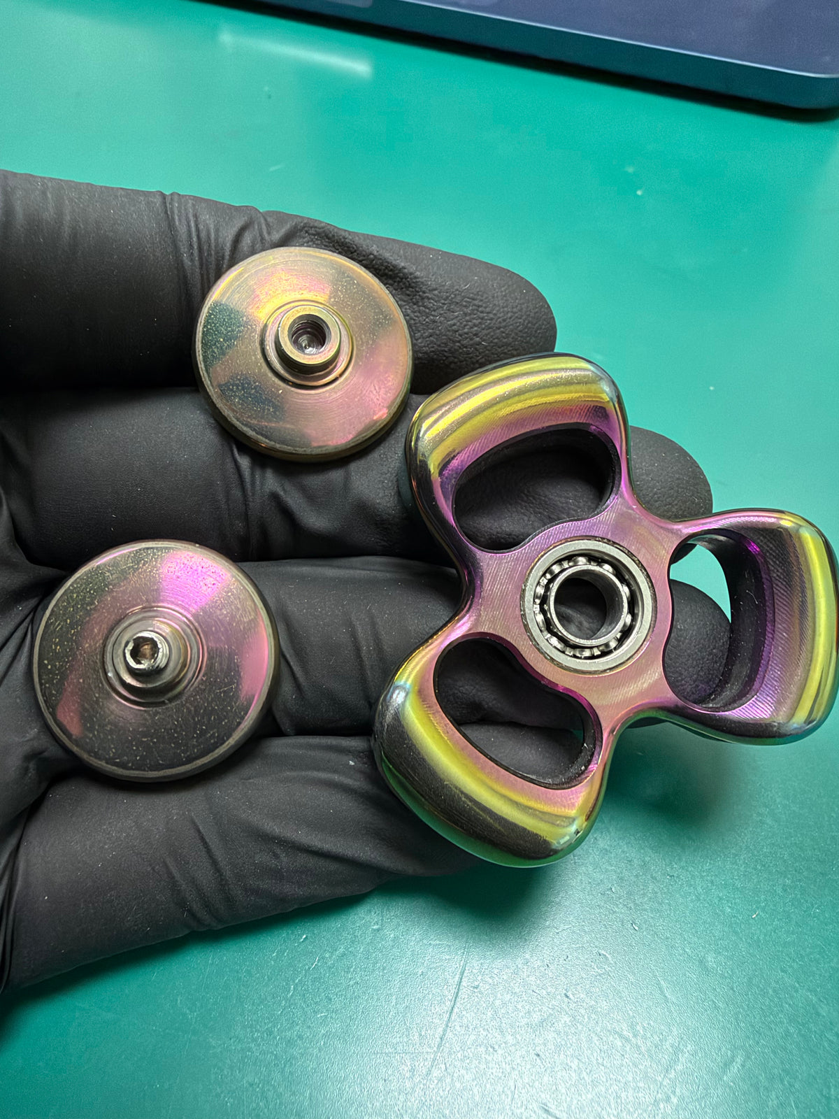 Three-Leaf Horizon Tungsten