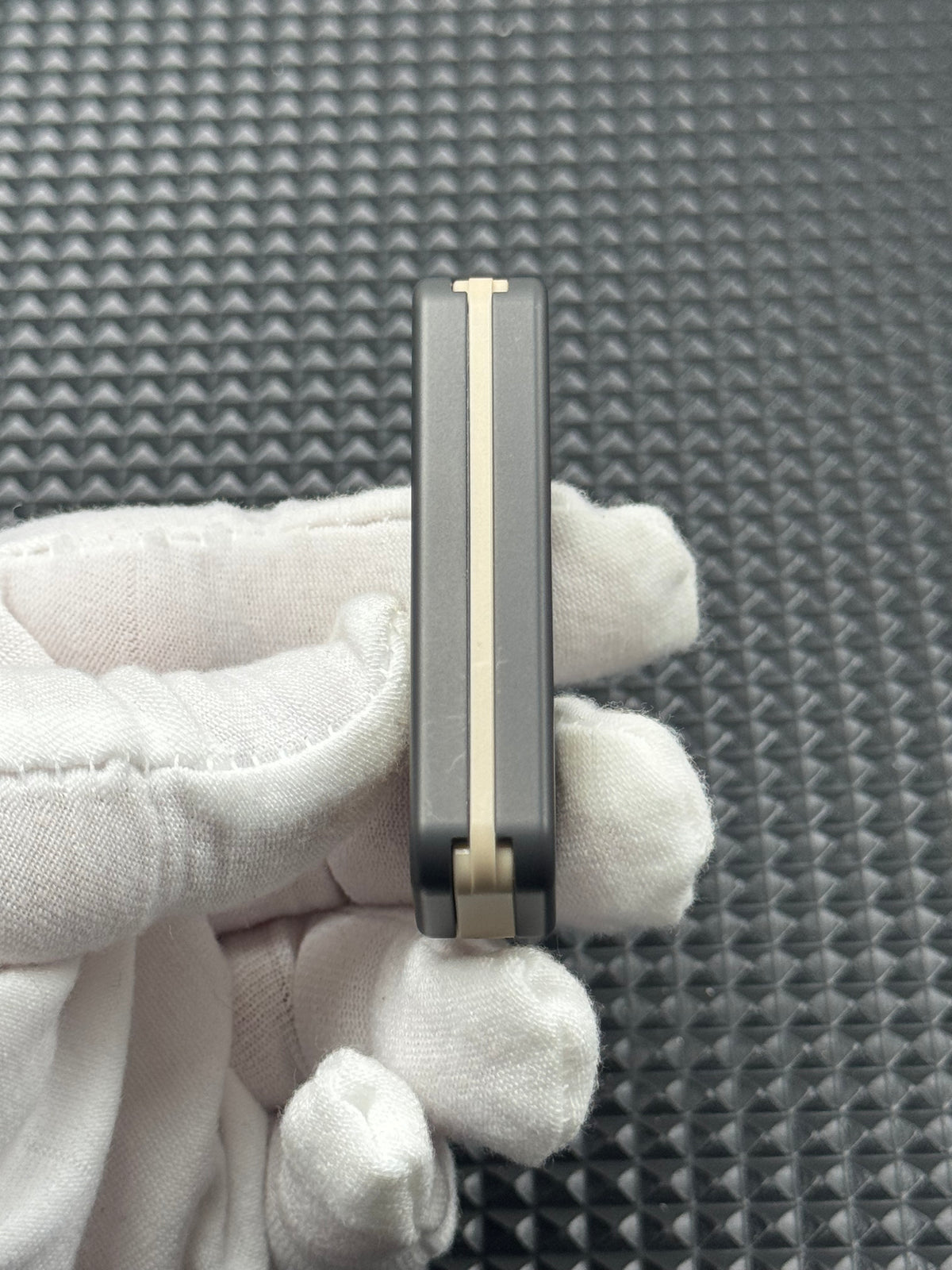 Snake Zirconium