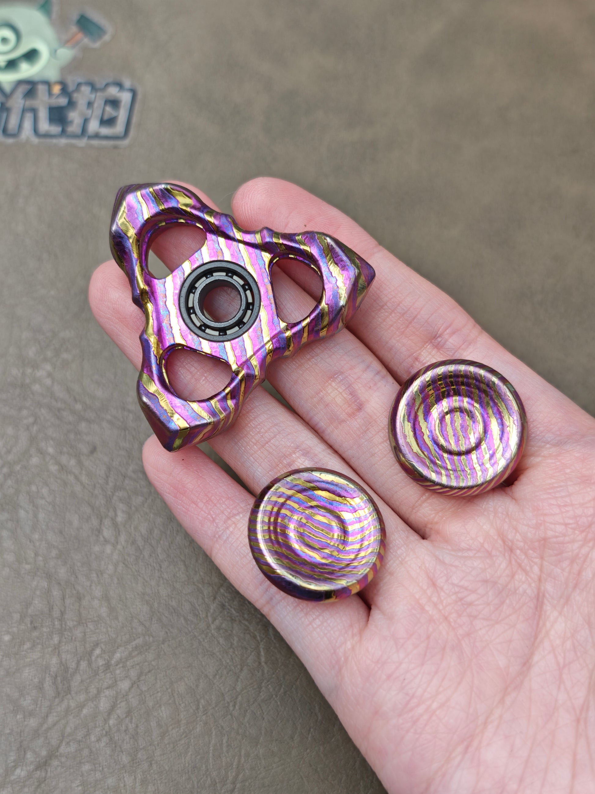 Thorns And Fog Zircuti