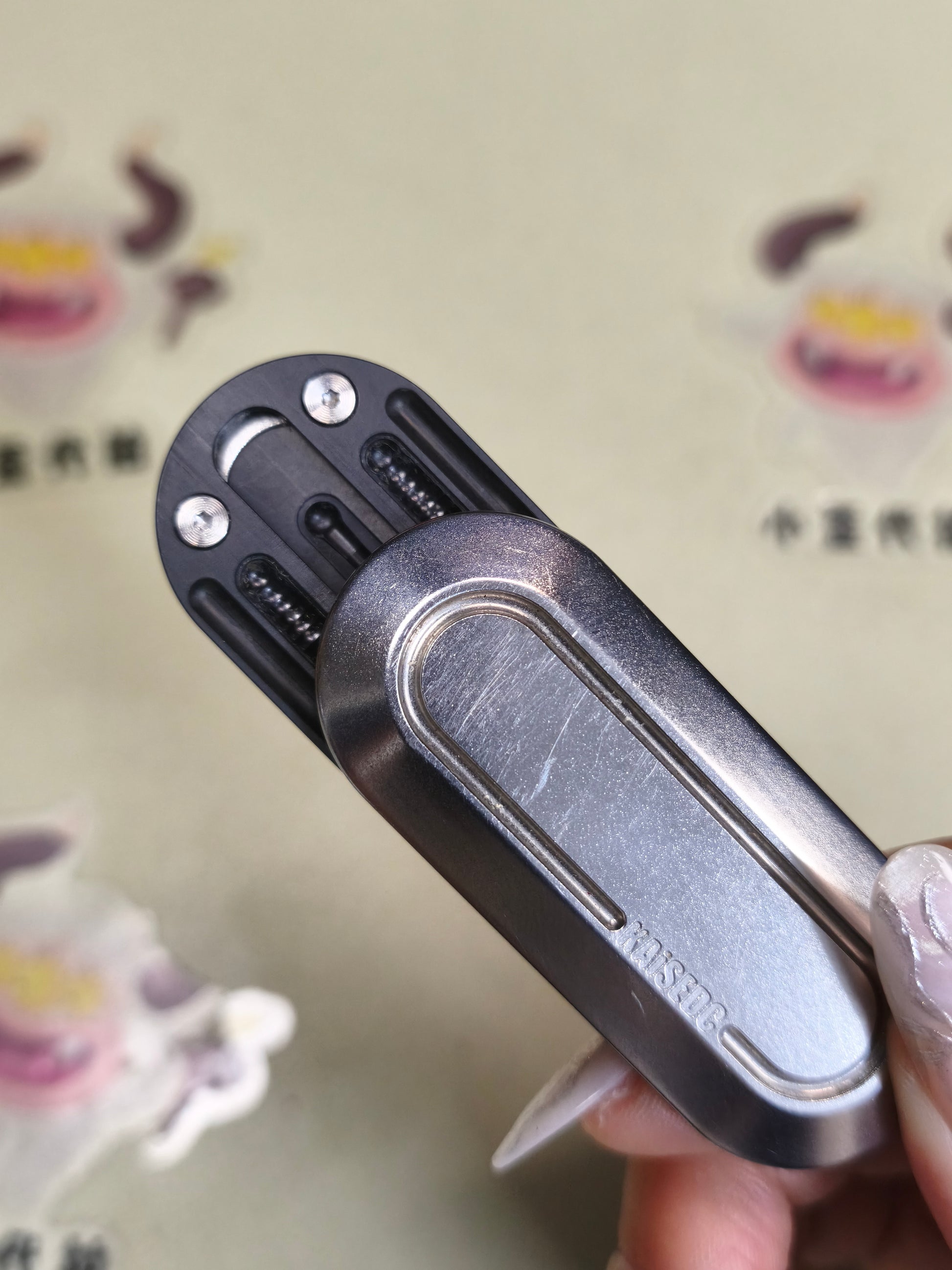 Coco Candy Titanium