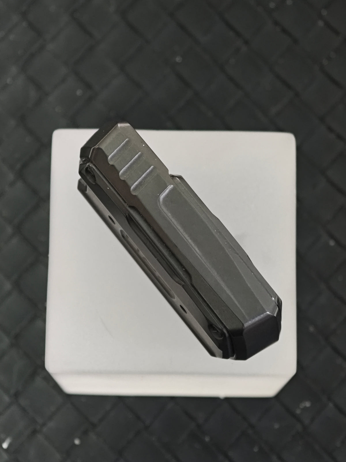 Thousand machines Zirconium Stonewashed