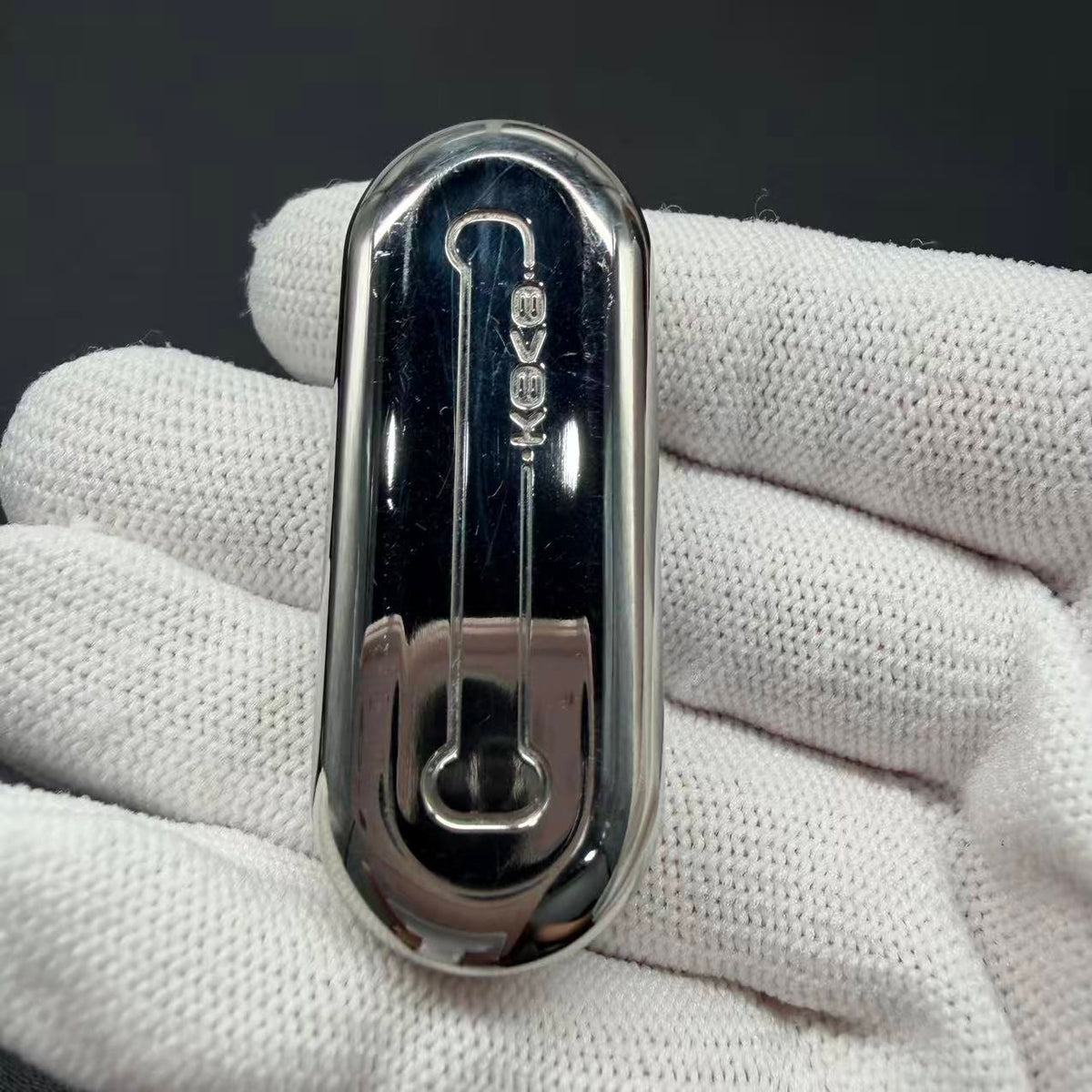 Floating Cloud Titanium Polished