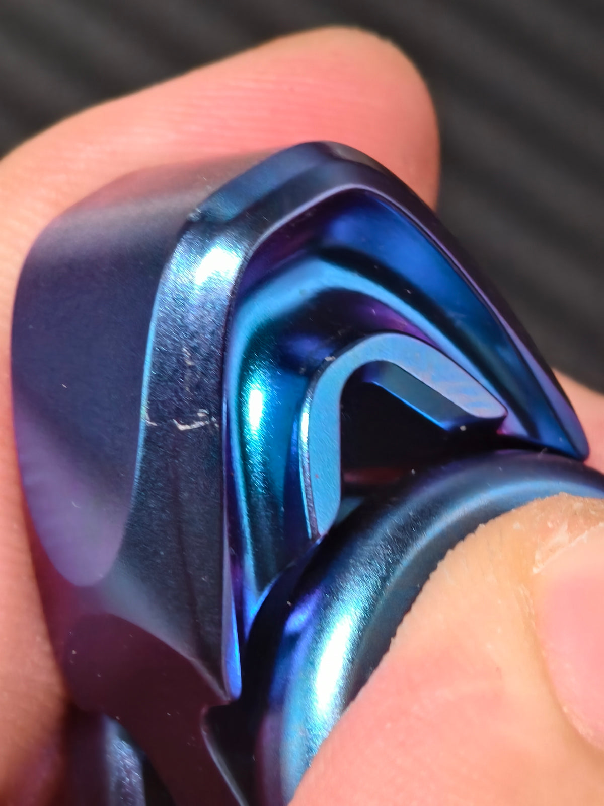 Pan Yixian Zirconium