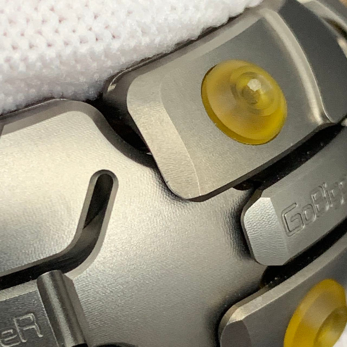 Pillbug Shell Opening Titanium Limited Edition