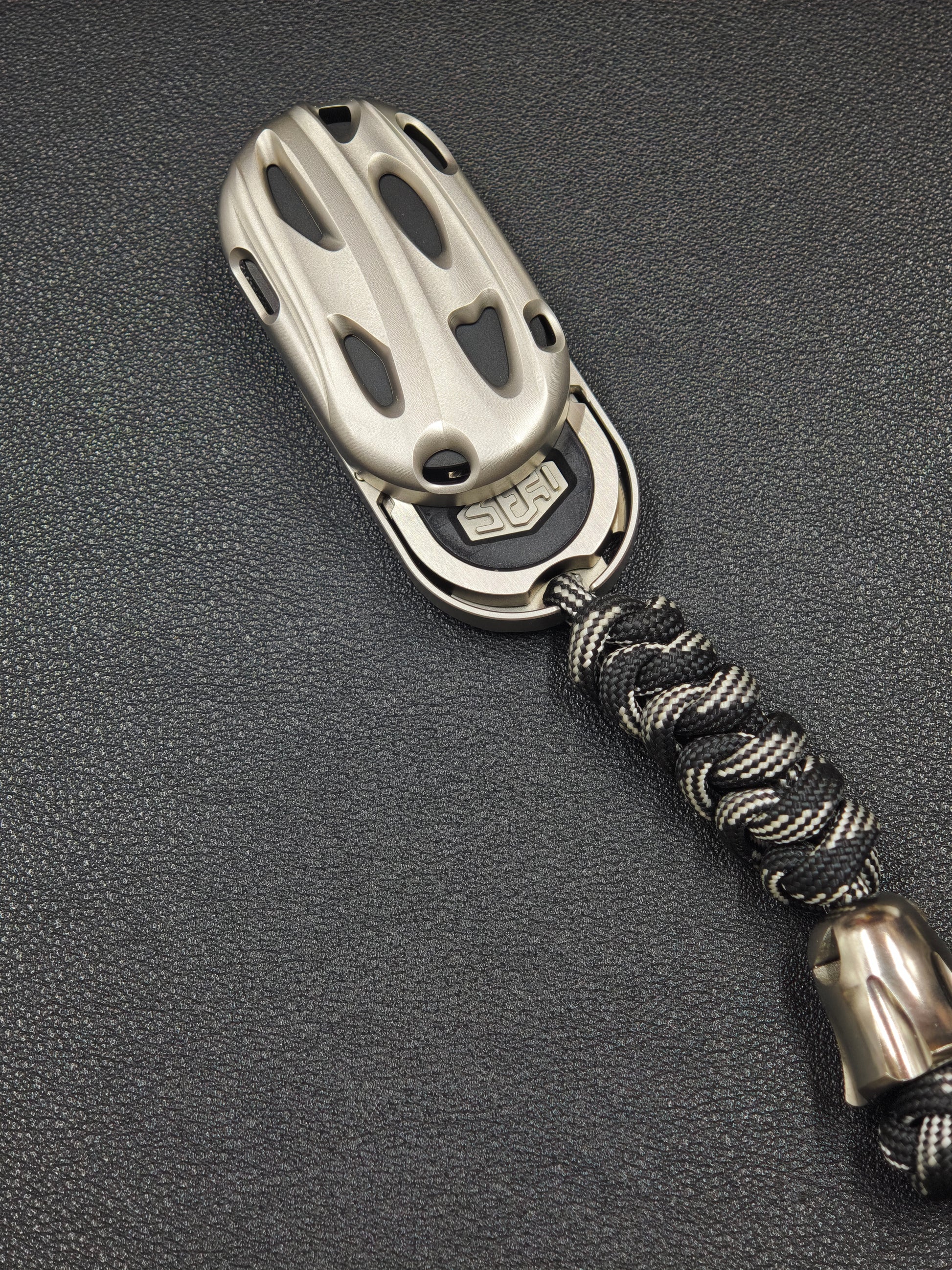 Lag Stainless Steel
