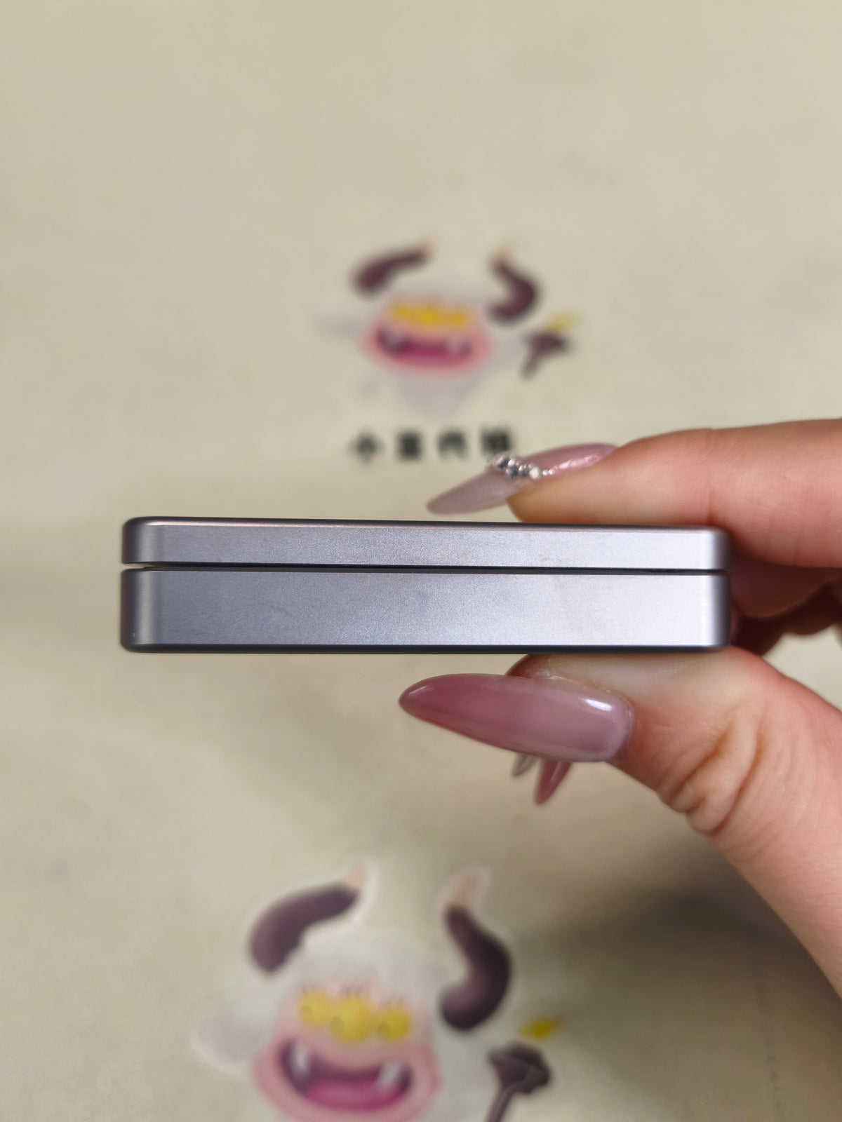 Chewing Gum 2.0 Titanium Engraved