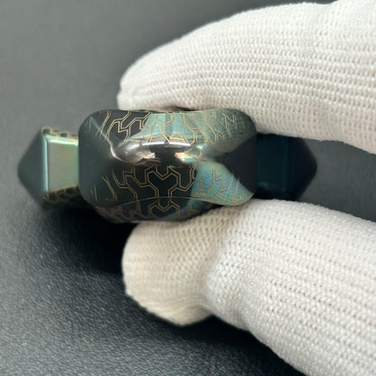 Feather Zirconium Oil Slick