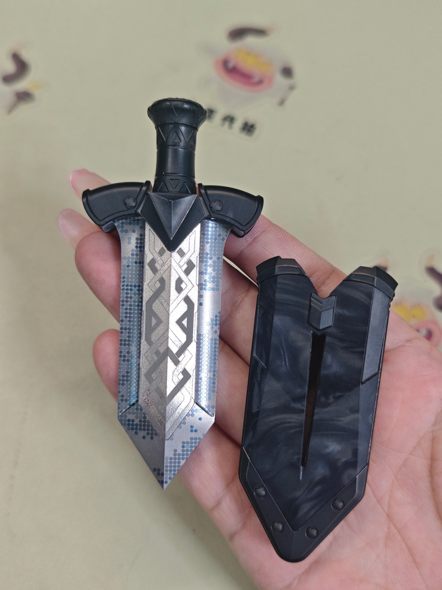 Ghost Lantern Lake Sword G10