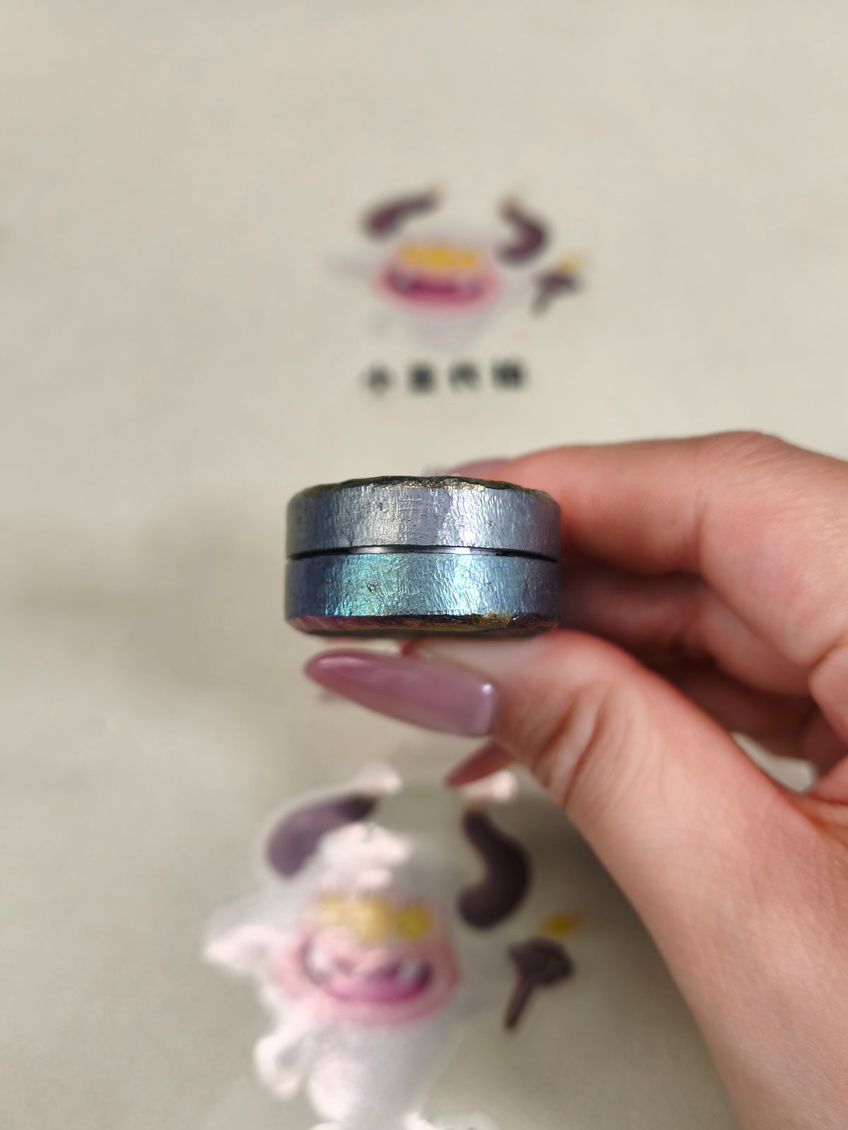 Greedy Cat Zirconium Stone Textured Oil Slick
