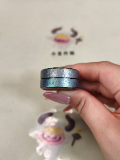 Greedy Cat Zirconium Stone Textured Oil Slick