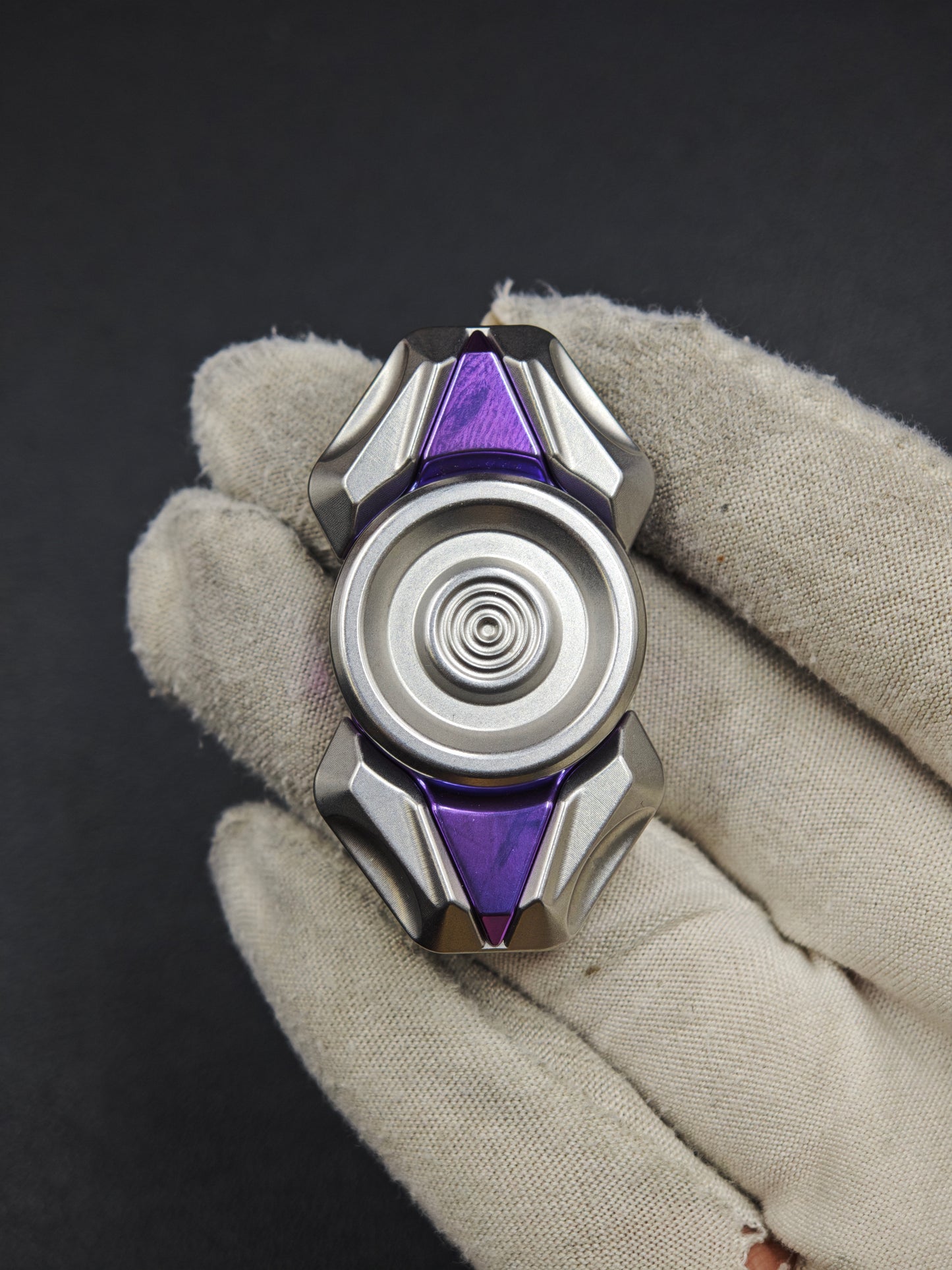 Spin Titanium Stainless Steel