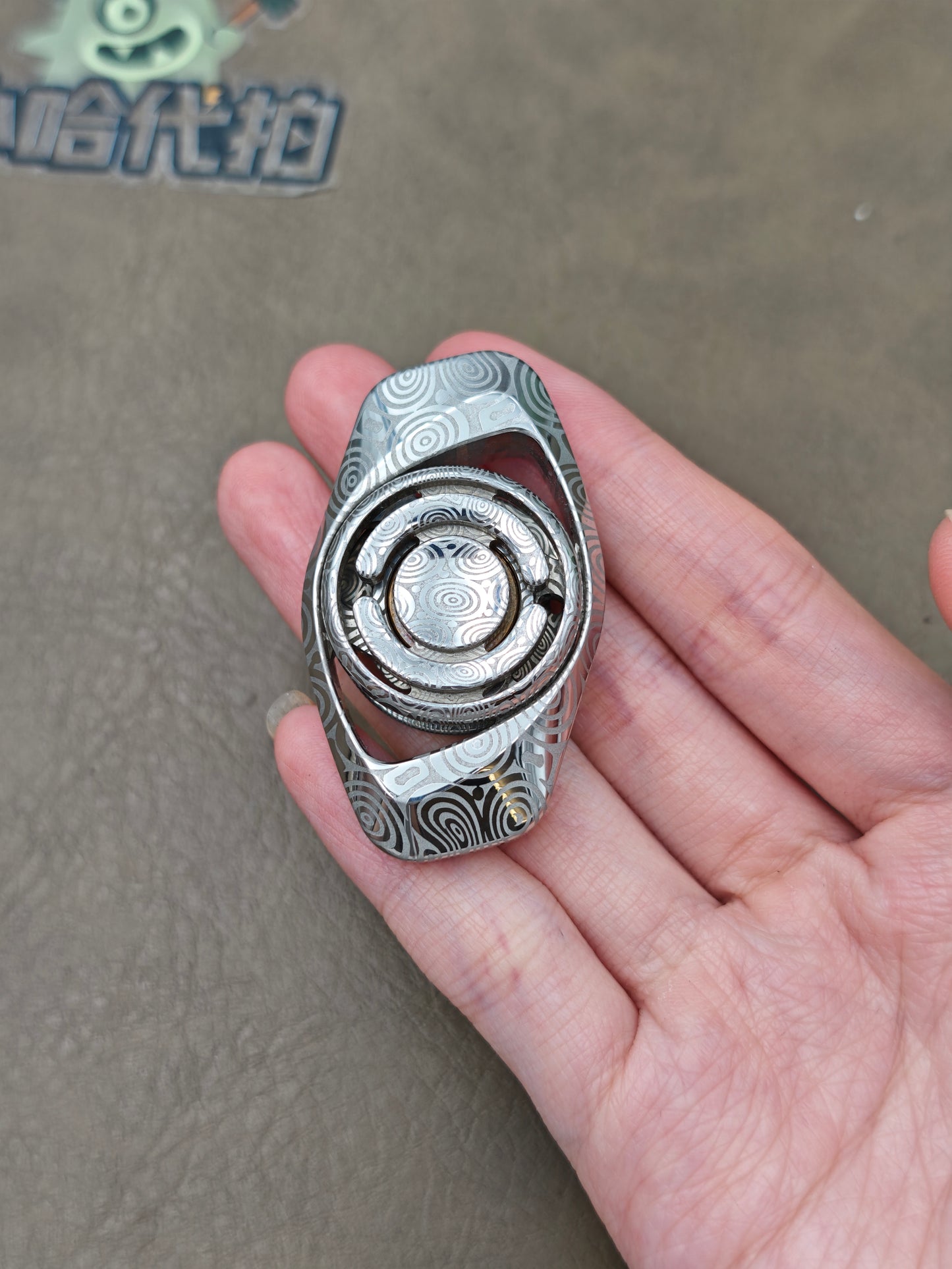 Phantom Dual Leaf Stainless Steel