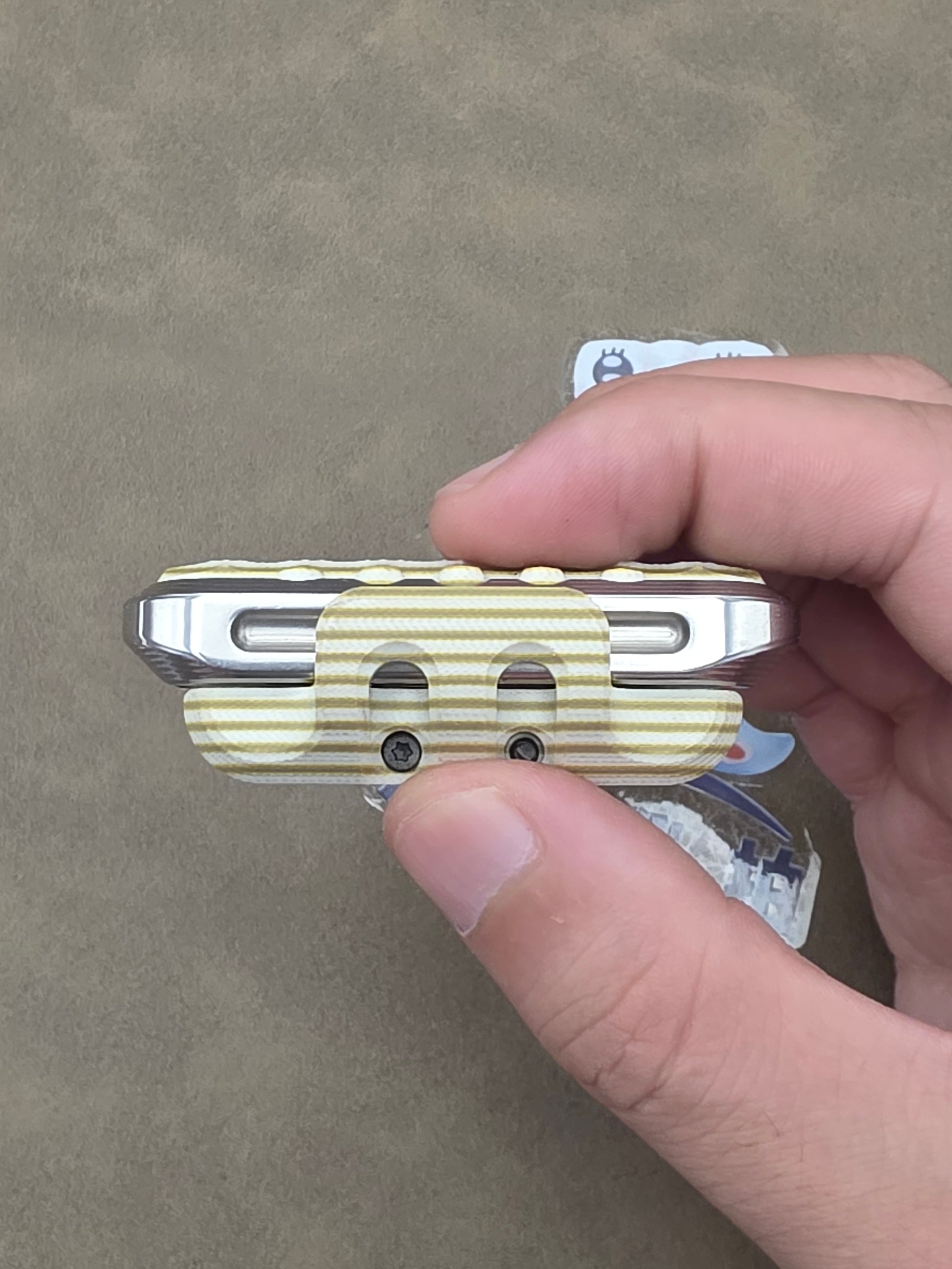 EXOSKELETON G10 Yellow Grey White Bone Core Stainless Steel