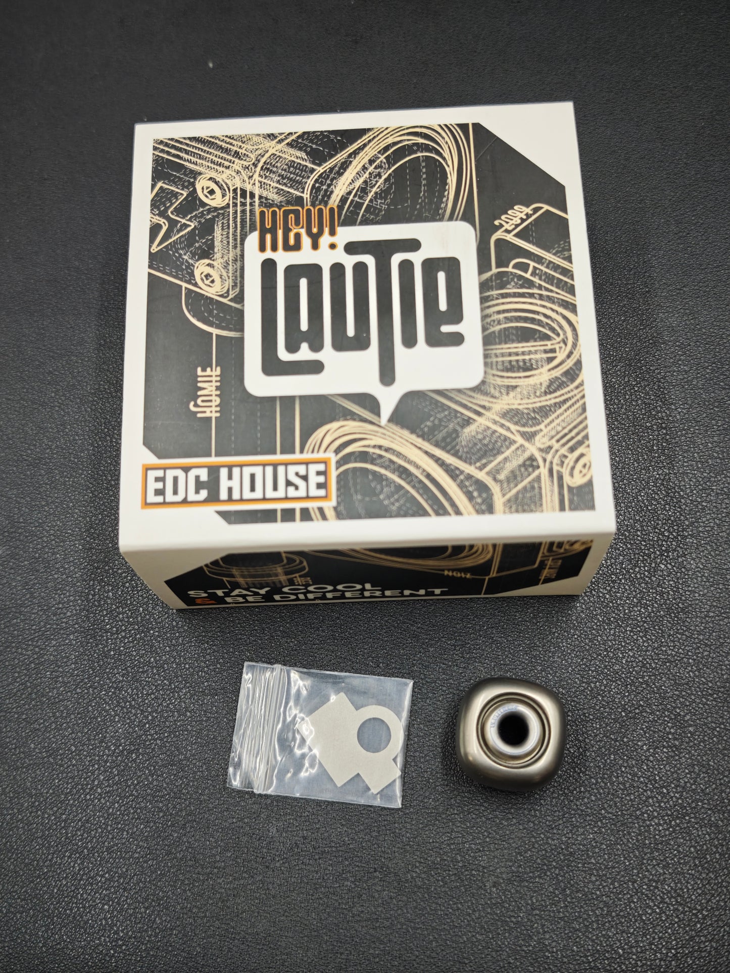 Sugar Cube Titanium