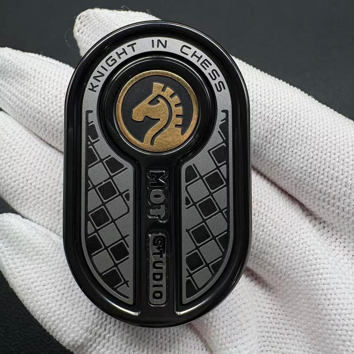Groove Zirconium